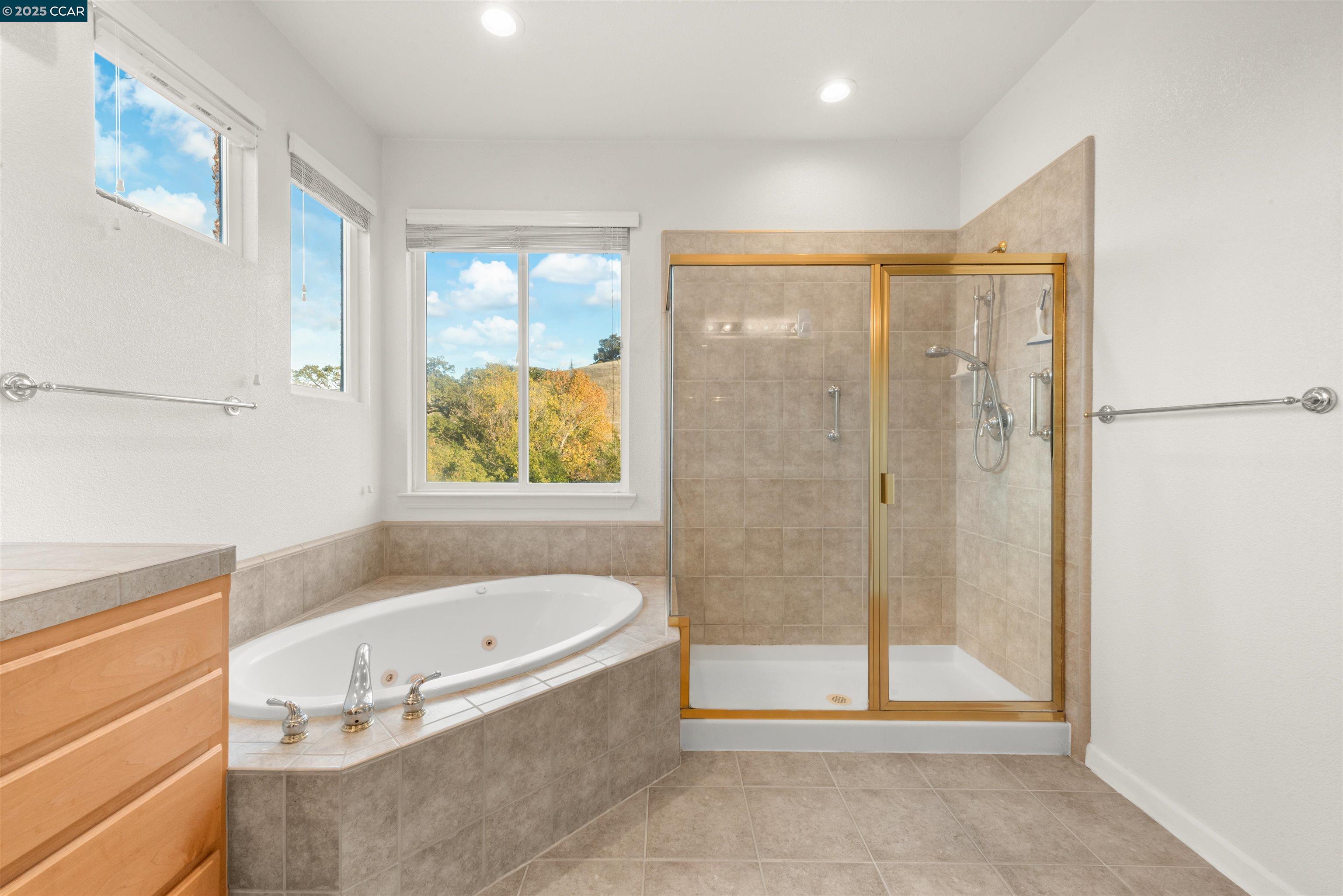 Detail Gallery Image 29 of 58 For 1012 Barkwood Ct, Concord,  CA 94521 - 5 Beds | 3/1 Baths