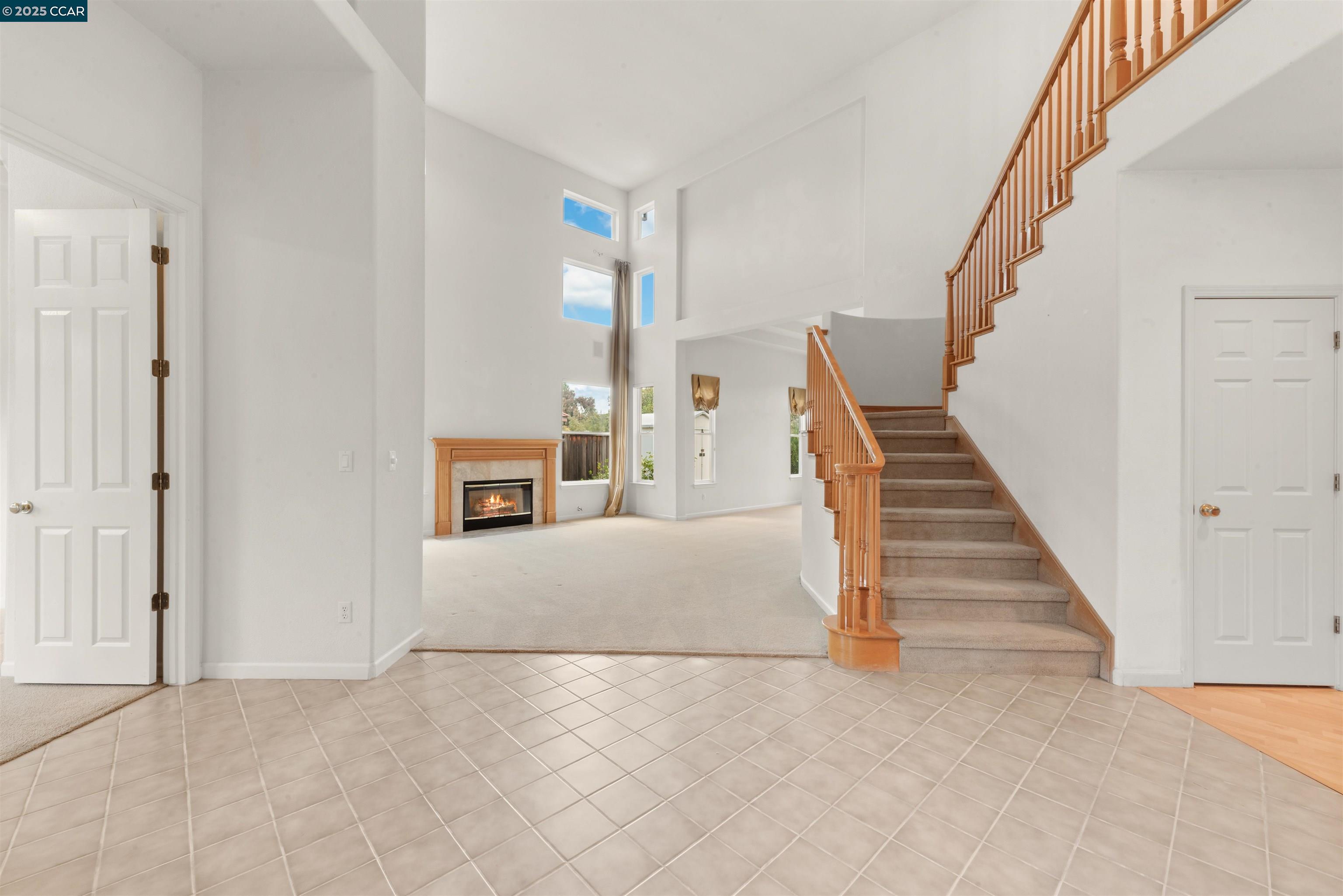 Detail Gallery Image 5 of 58 For 1012 Barkwood Ct, Concord,  CA 94521 - 5 Beds | 3/1 Baths