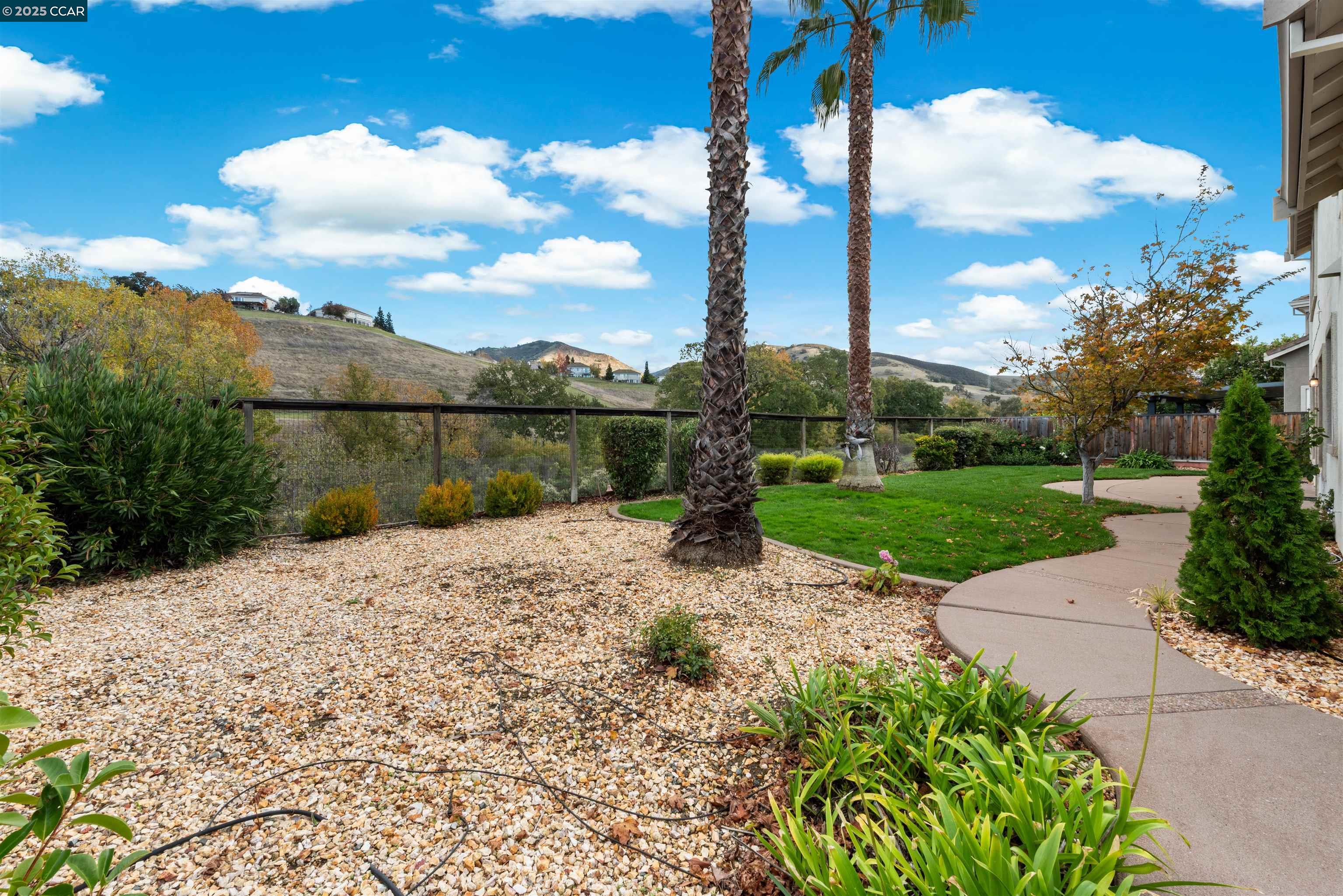 Detail Gallery Image 41 of 58 For 1012 Barkwood Ct, Concord,  CA 94521 - 5 Beds | 3/1 Baths