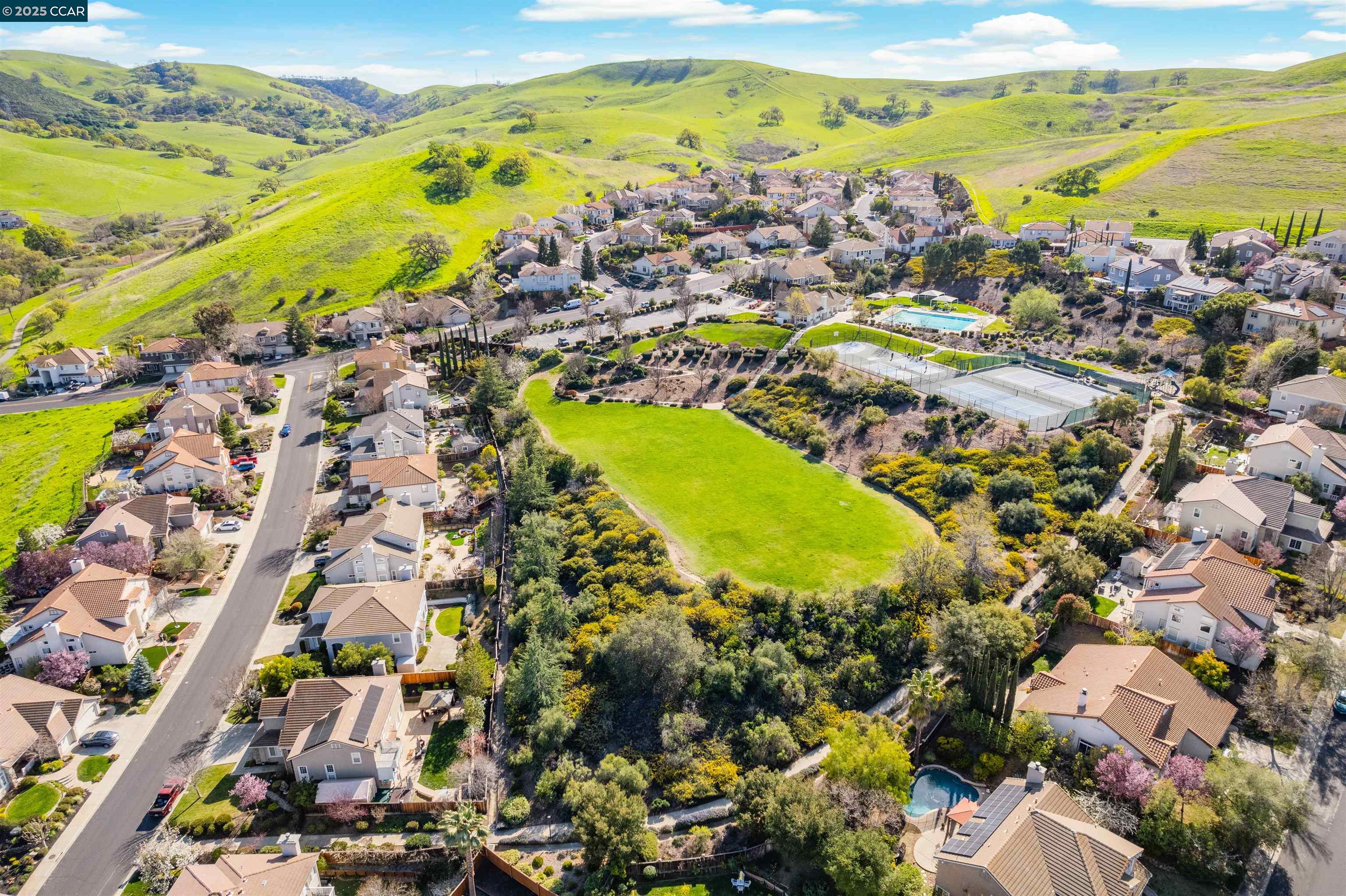 Detail Gallery Image 48 of 58 For 1012 Barkwood Ct, Concord,  CA 94521 - 5 Beds | 3/1 Baths