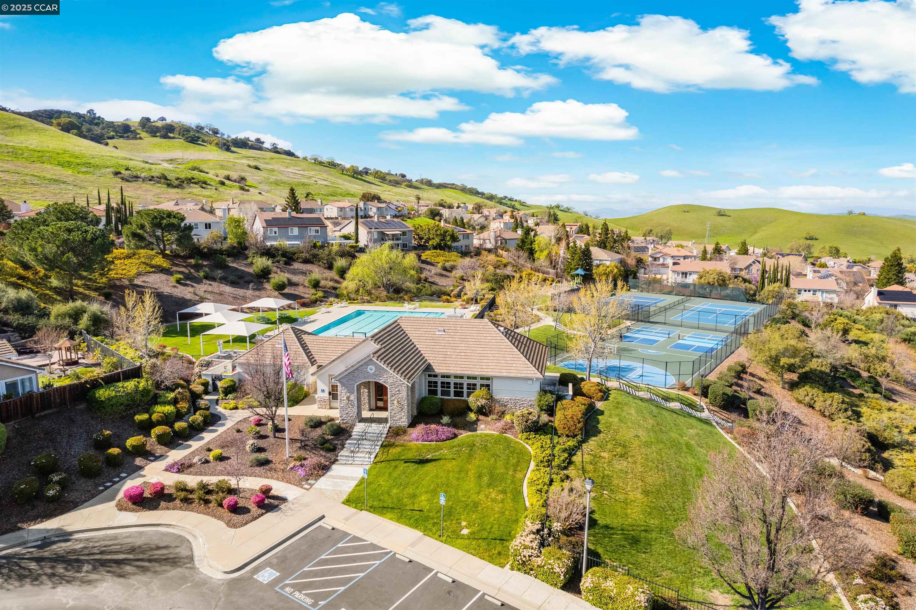 Detail Gallery Image 50 of 58 For 1012 Barkwood Ct, Concord,  CA 94521 - 5 Beds | 3/1 Baths