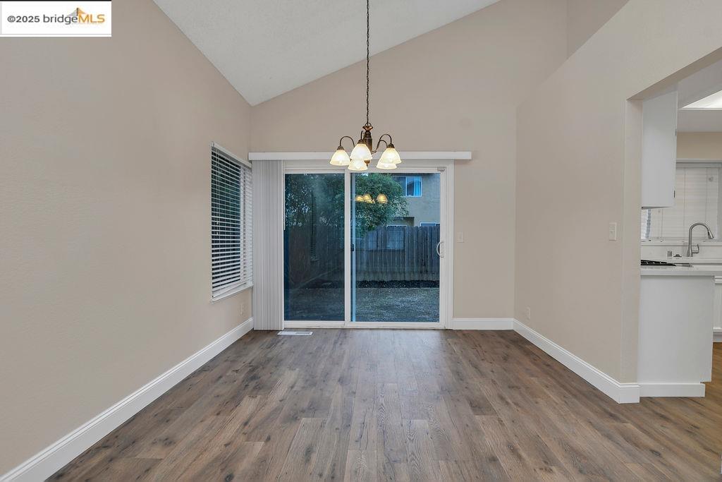 Detail Gallery Image 9 of 32 For 1060 Amanda Cir, Brentwood,  CA 94513 - 3 Beds | 2/1 Baths