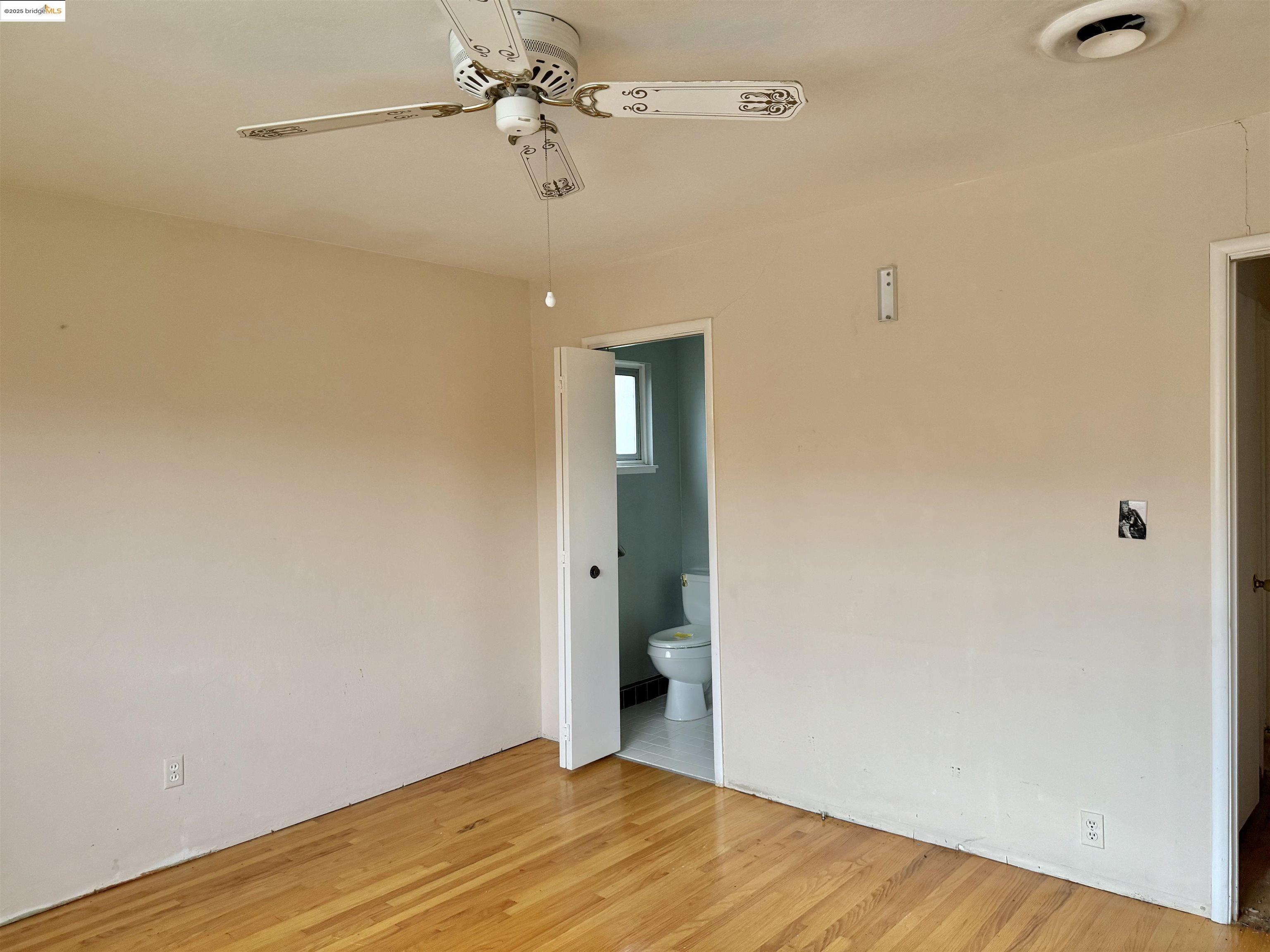 Detail Gallery Image 13 of 19 For 949 Flores Way, Rio Vista,  CA 94571 - 3 Beds | 1/1 Baths