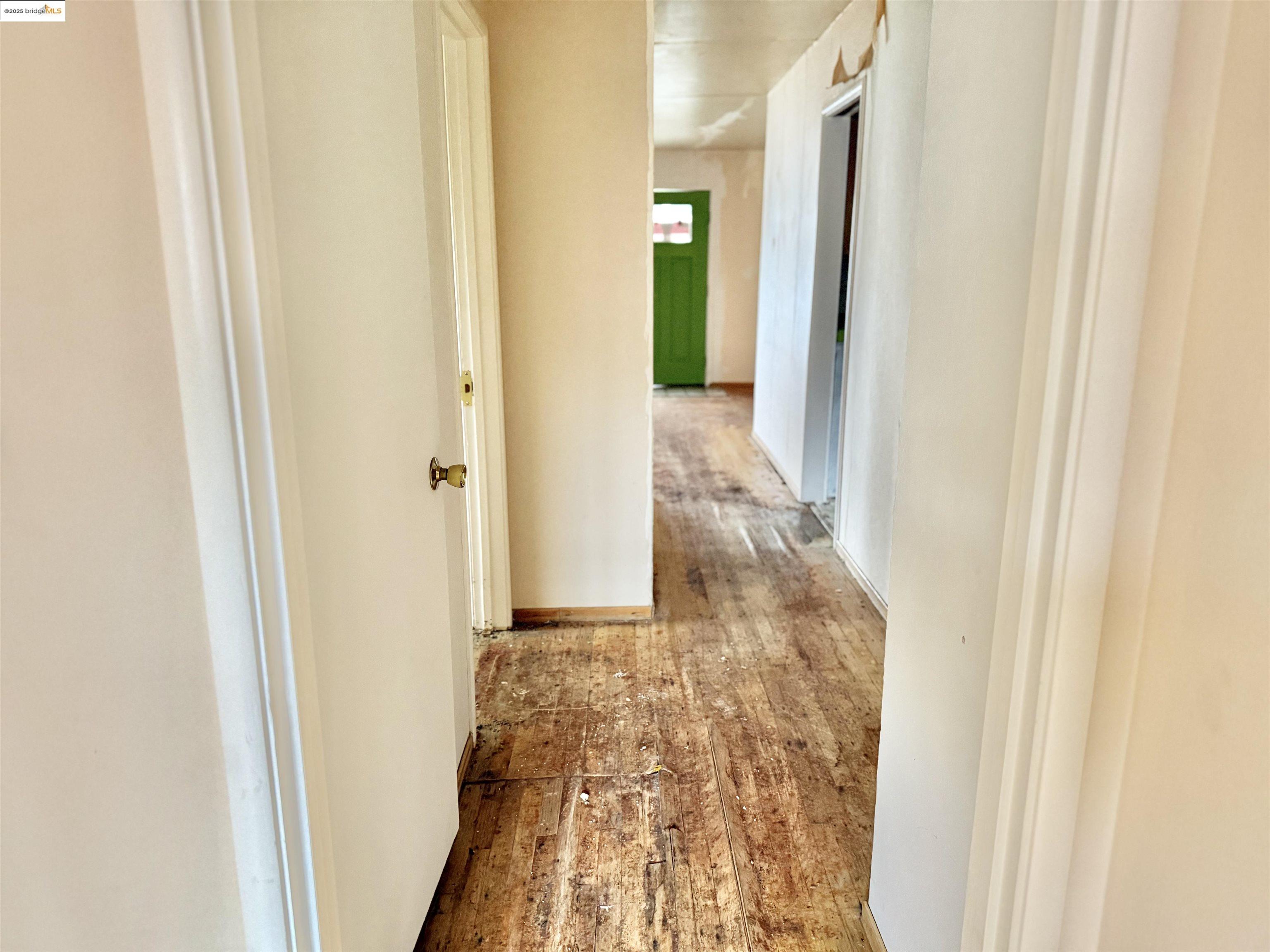 Detail Gallery Image 10 of 19 For 949 Flores Way, Rio Vista,  CA 94571 - 3 Beds | 1/1 Baths