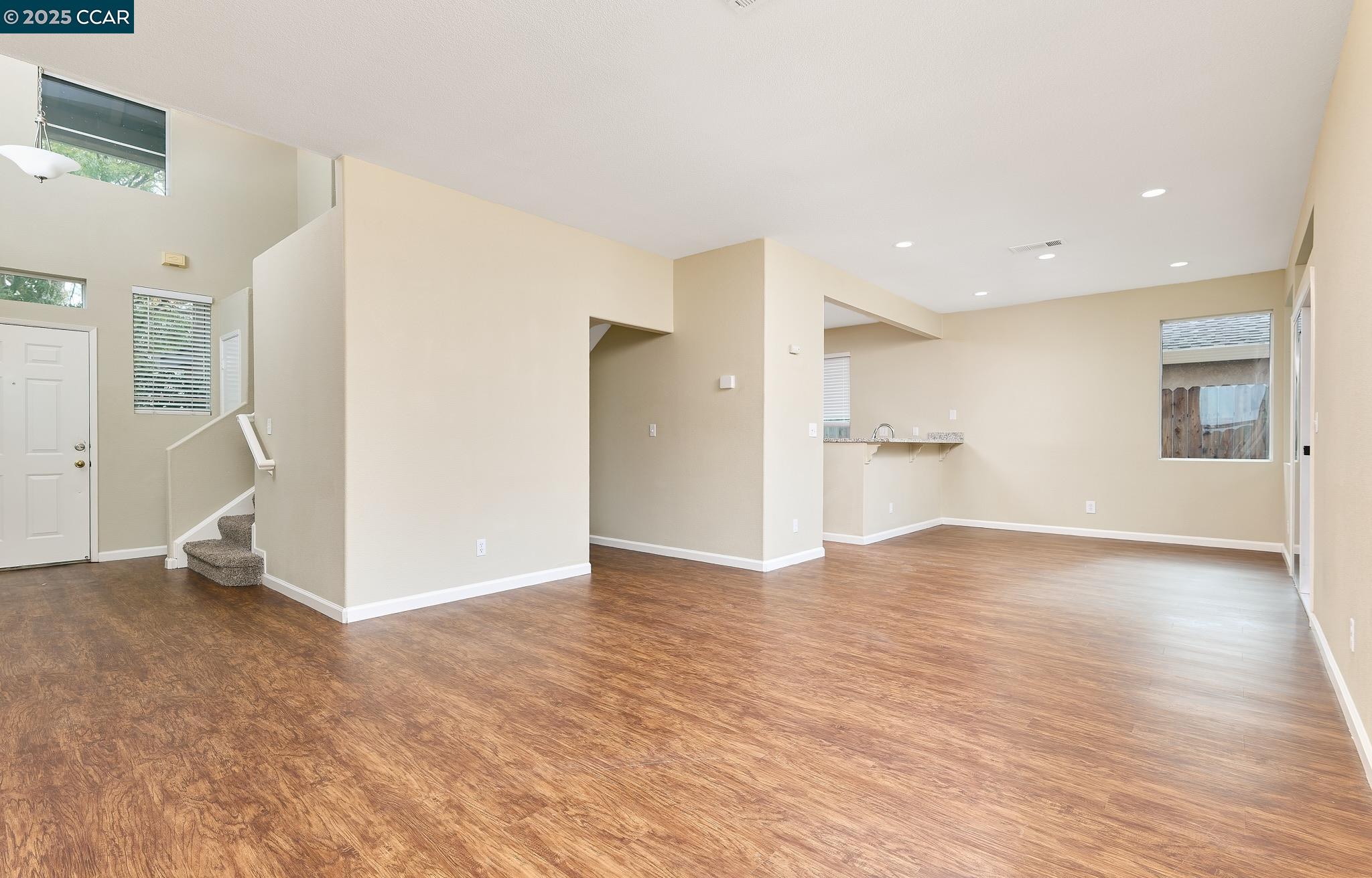 Detail Gallery Image 10 of 25 For 339 Fall Cir, Oakley,  CA 94561 - 4 Beds | 2/1 Baths