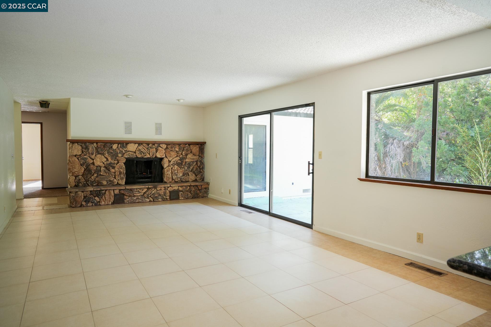 Detail Gallery Image 14 of 43 For 7441 Leisure Town Rd, Vacaville,  CA 95688 - 4 Beds | 3 Baths