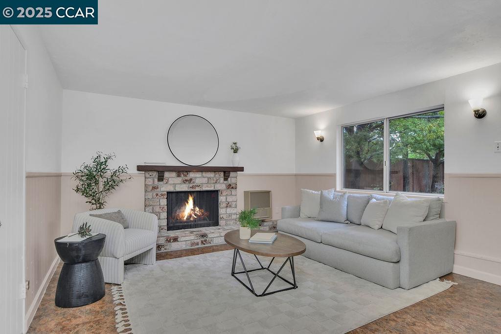 Detail Gallery Image 24 of 38 For 19061 Gliddon Street, Castro Valley,  CA 94546 - 3 Beds | 2 Baths