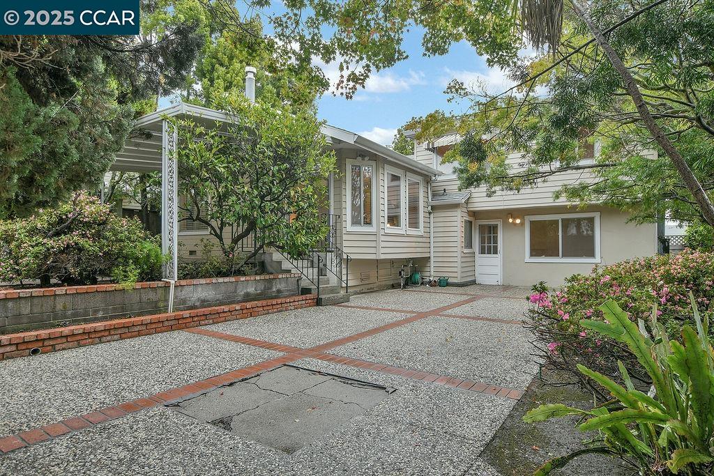 Detail Gallery Image 29 of 38 For 19061 Gliddon Street, Castro Valley,  CA 94546 - 3 Beds | 2 Baths