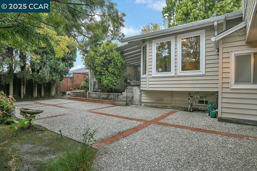 Detail Gallery Image 33 of 38 For 19061 Gliddon Street, Castro Valley,  CA 94546 - 3 Beds | 2 Baths