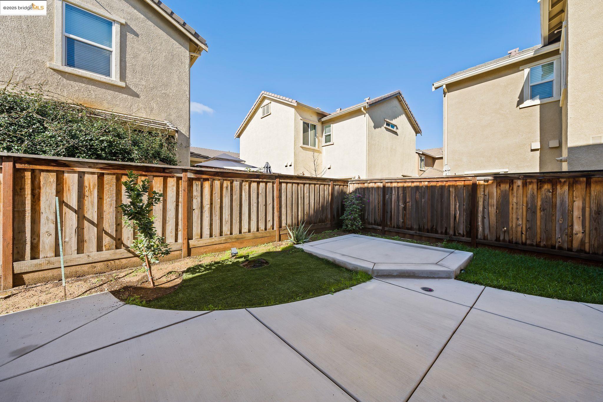 Detail Gallery Image 40 of 46 For 2249 Novi Dr, Riverbank,  CA 95367 - 3 Beds | 2/1 Baths