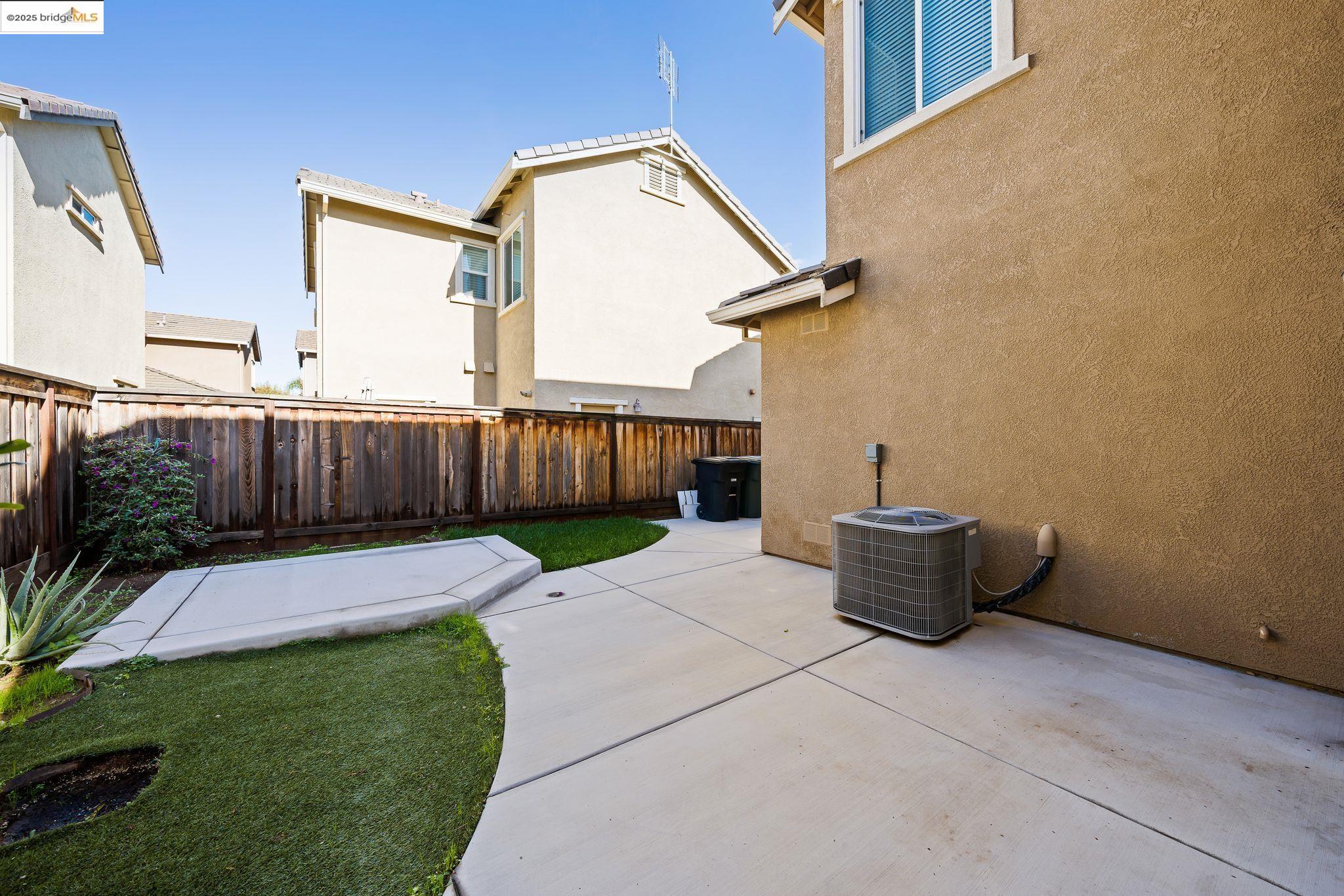 Detail Gallery Image 41 of 46 For 2249 Novi Dr, Riverbank,  CA 95367 - 3 Beds | 2/1 Baths