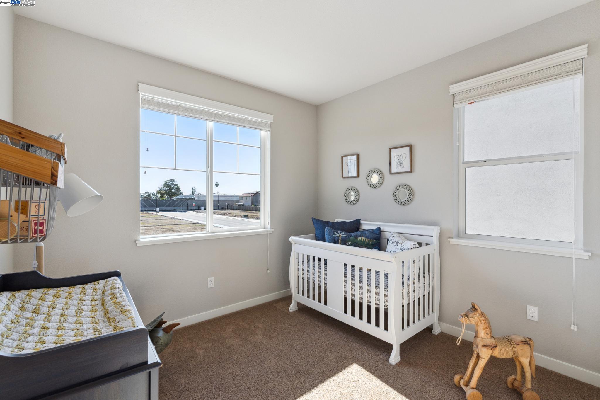 Detail Gallery Image 18 of 21 For 1468 Monument Ln, Fairfield,  CA 94533 - 4 Beds | 2/1 Baths