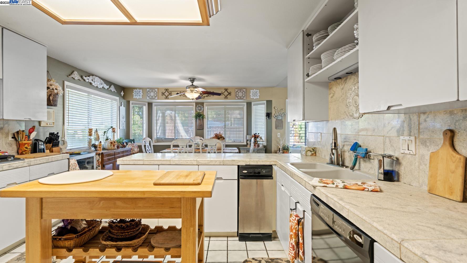 Detail Gallery Image 21 of 56 For 3208 Bonanza Dr, Cameron Park,  CA 95682 - 4 Beds | 2/1 Baths