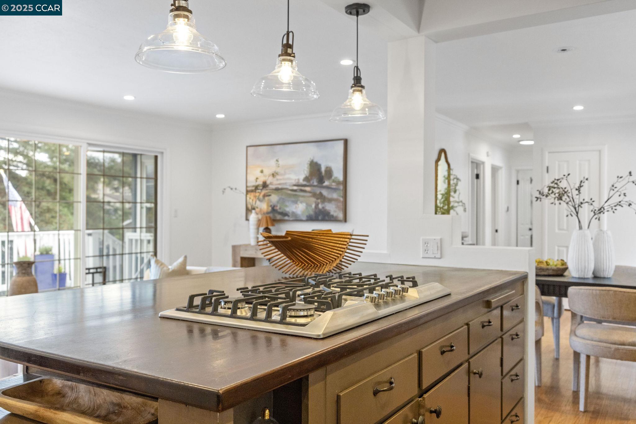 Detail Gallery Image 15 of 60 For 110 Twin Peaks Drive, Walnut Creek,  CA 94595 - 3 Beds | 2 Baths