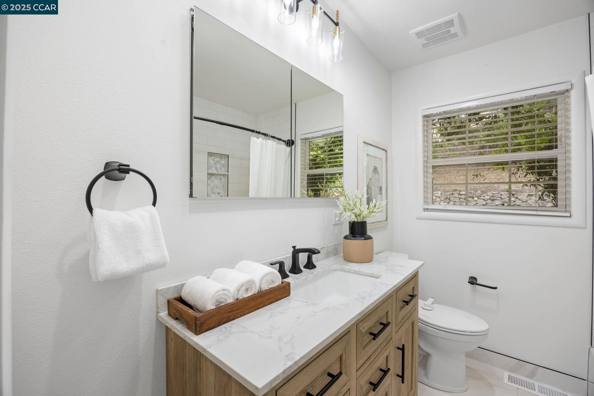 Detail Gallery Image 25 of 60 For 110 Twin Peaks Drive, Walnut Creek,  CA 94595 - 3 Beds | 2 Baths