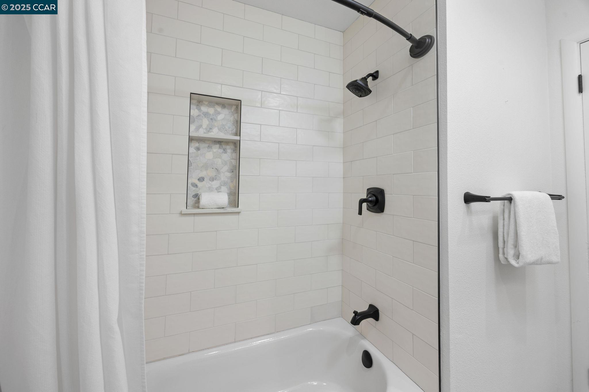 Detail Gallery Image 26 of 60 For 110 Twin Peaks Drive, Walnut Creek,  CA 94595 - 3 Beds | 2 Baths