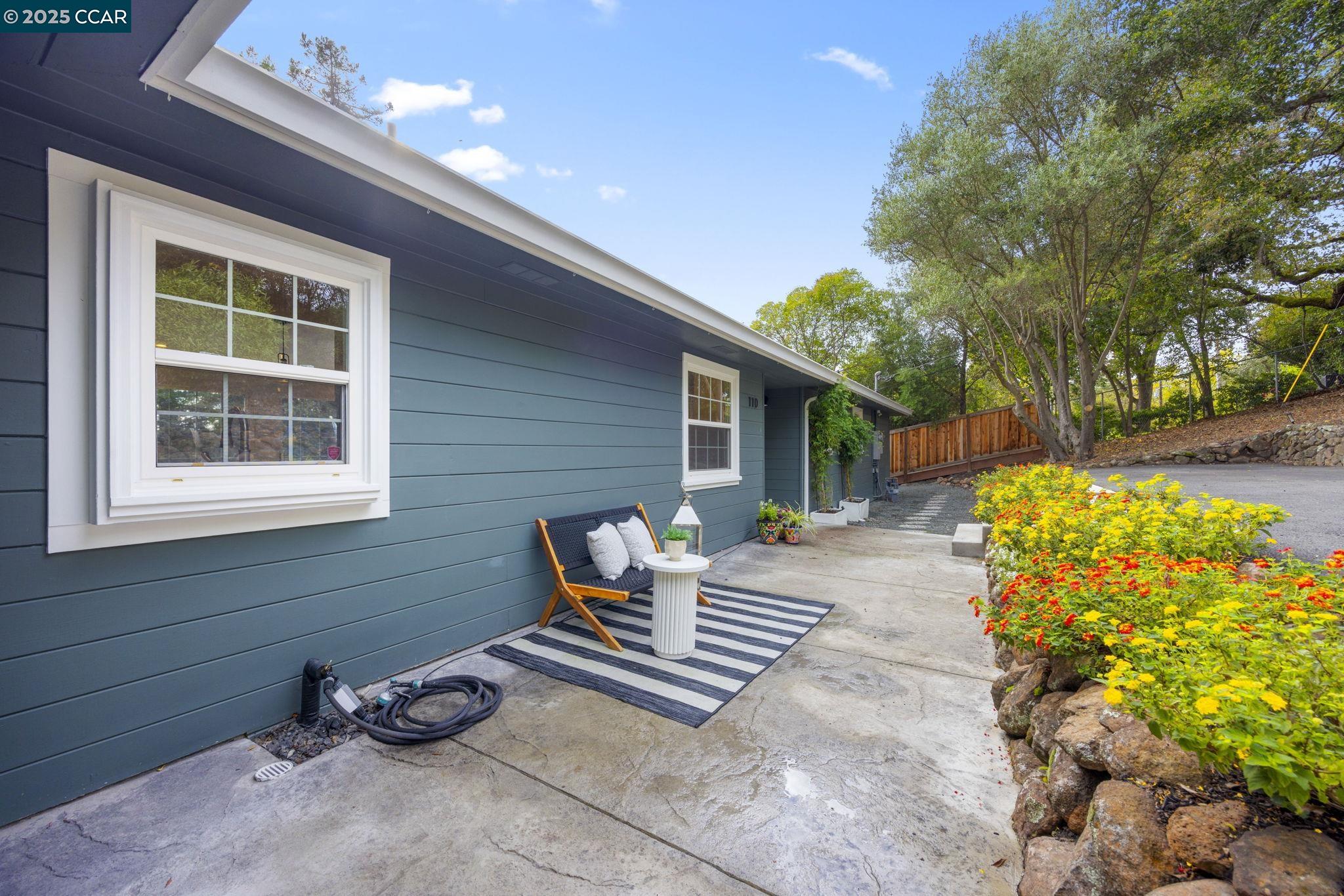 Detail Gallery Image 6 of 60 For 110 Twin Peaks Drive, Walnut Creek,  CA 94595 - 3 Beds | 2 Baths