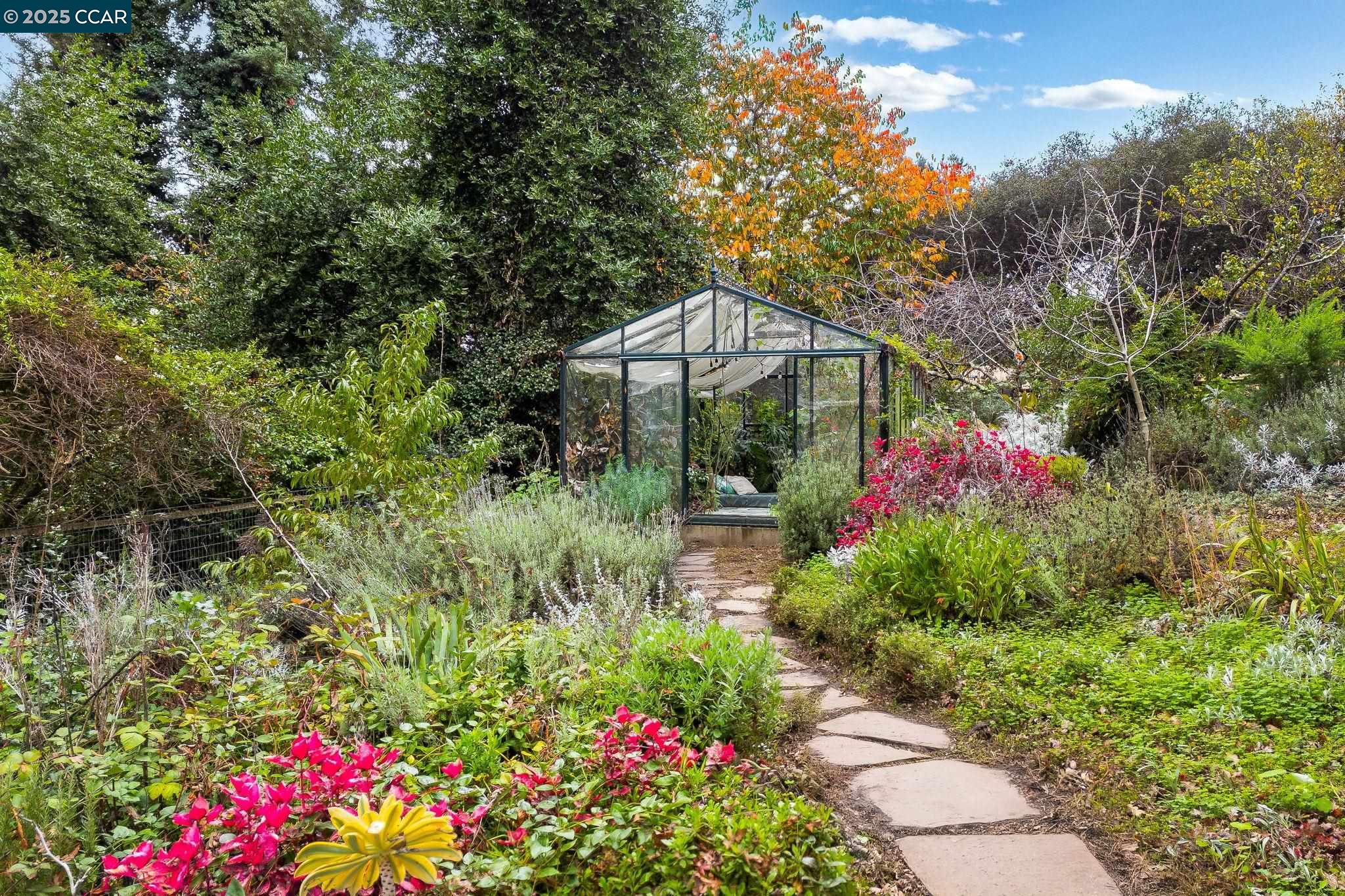 Detail Gallery Image 15 of 23 For 4090 Garden Rd, El Sobrante,  CA 94803 - 2 Beds | 1 Baths