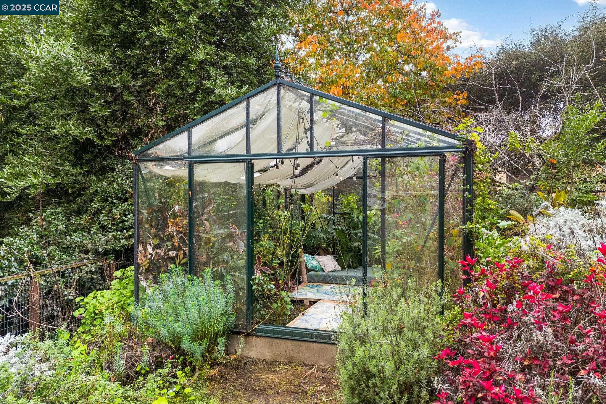 Detail Gallery Image 16 of 23 For 4090 Garden Rd, El Sobrante,  CA 94803 - 2 Beds | 1 Baths