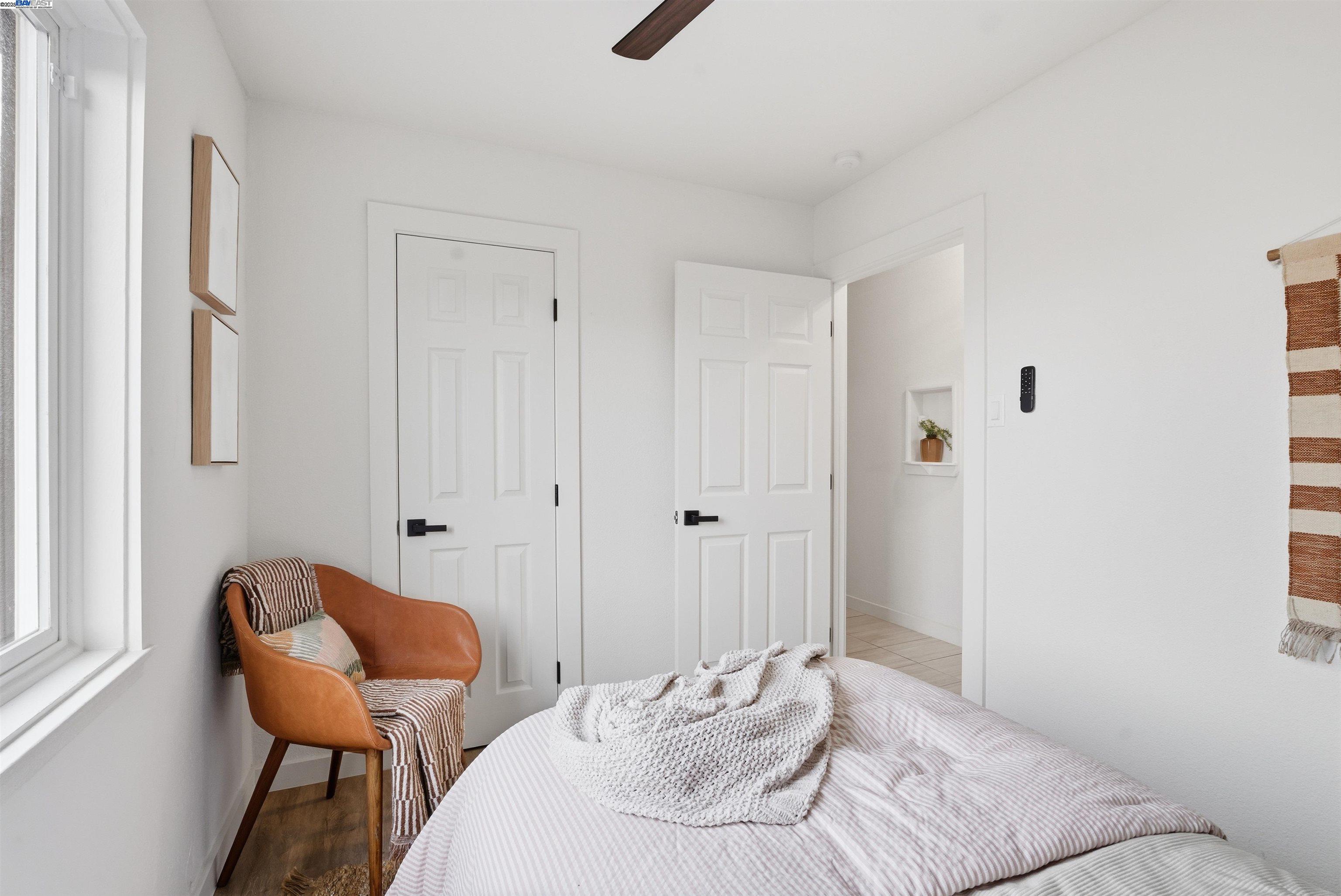 Detail Gallery Image 13 of 23 For 9709 Coral Rd, Oakland,  CA 94603 - 3 Beds | 1 Baths