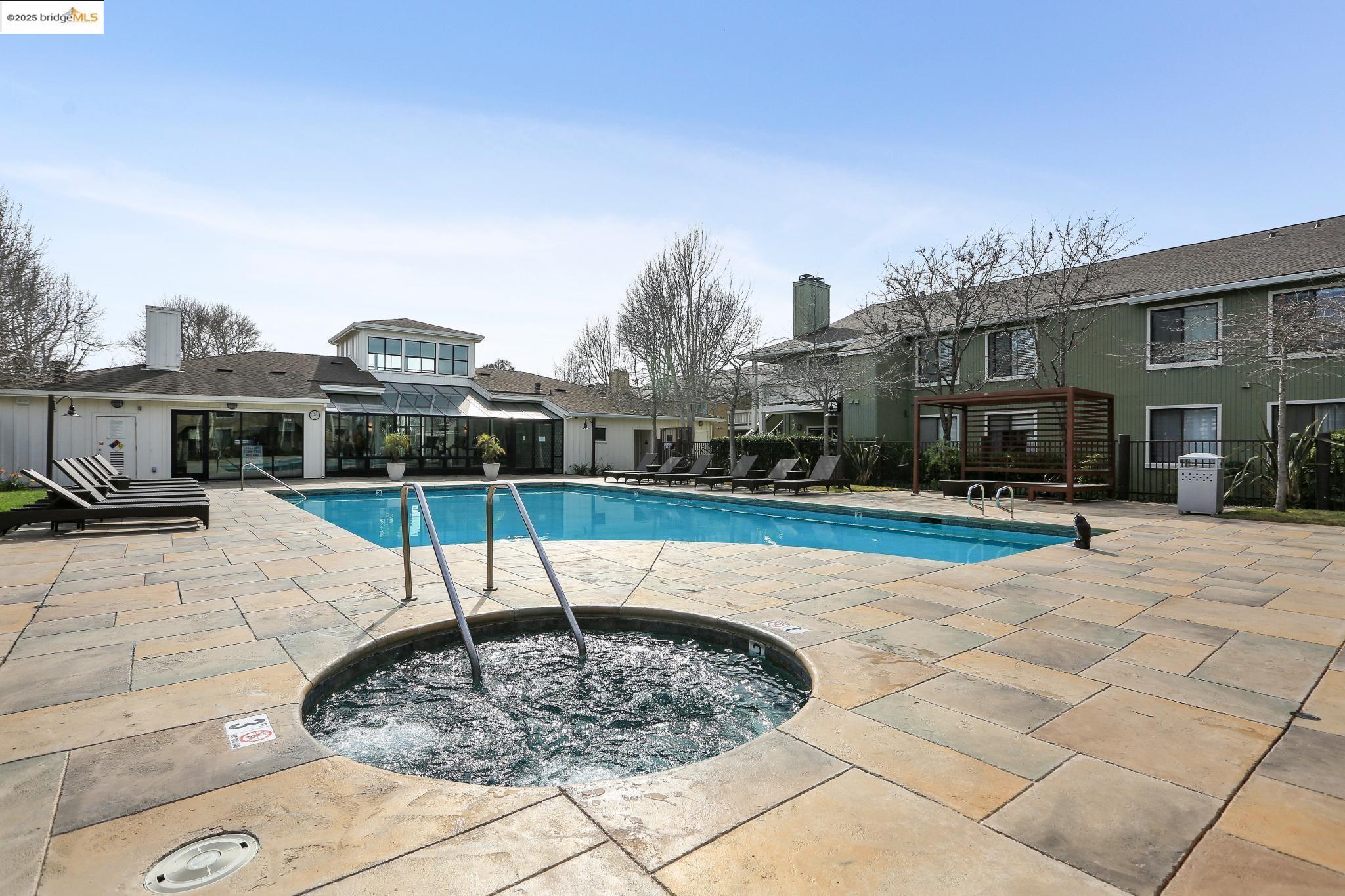 Detail Gallery Image 32 of 60 For 184 Schooner Ct, Richmond,  CA 94804 - 2 Beds | 2 Baths