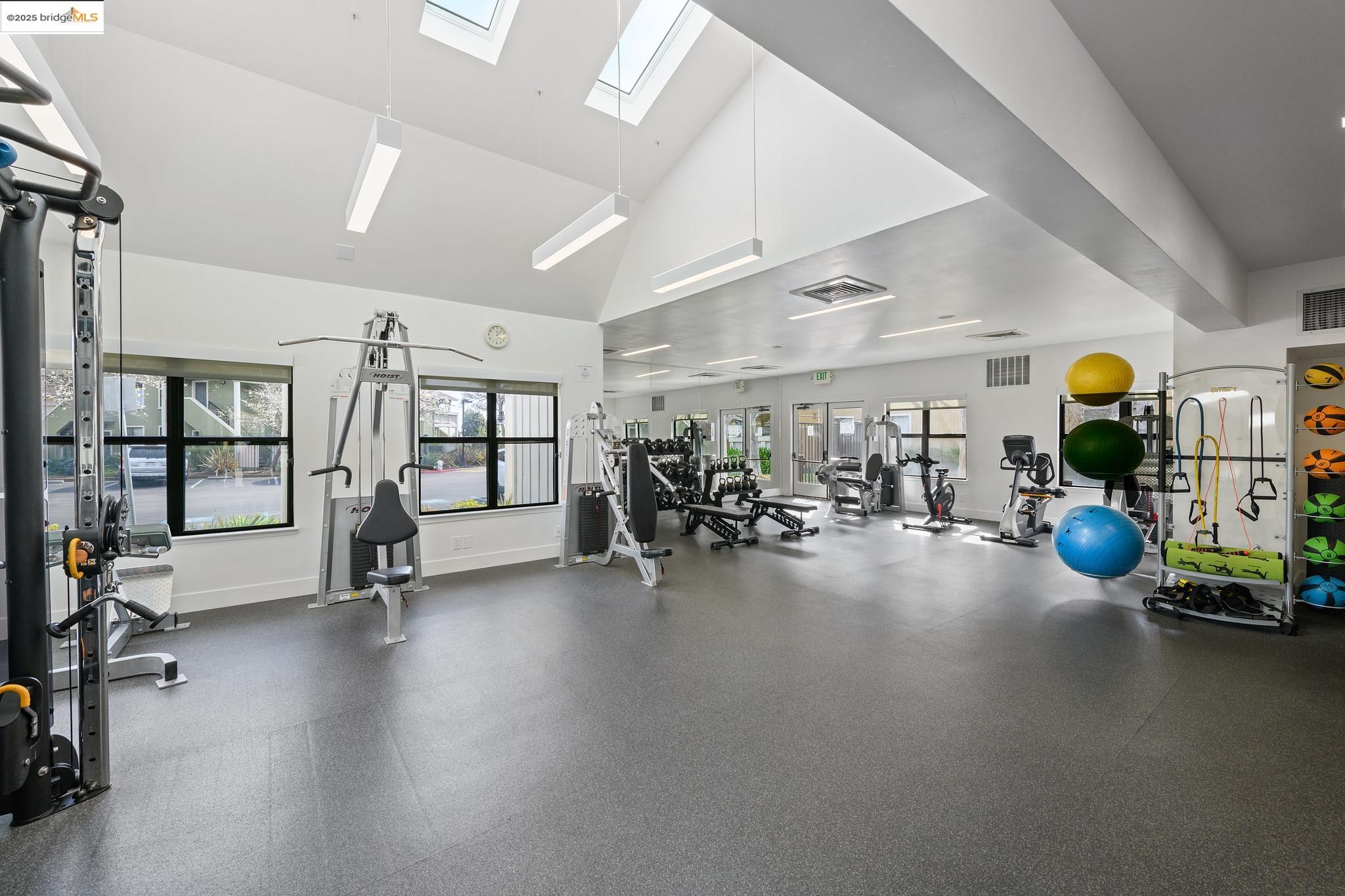 Detail Gallery Image 39 of 60 For 184 Schooner Ct, Richmond,  CA 94804 - 2 Beds | 2 Baths