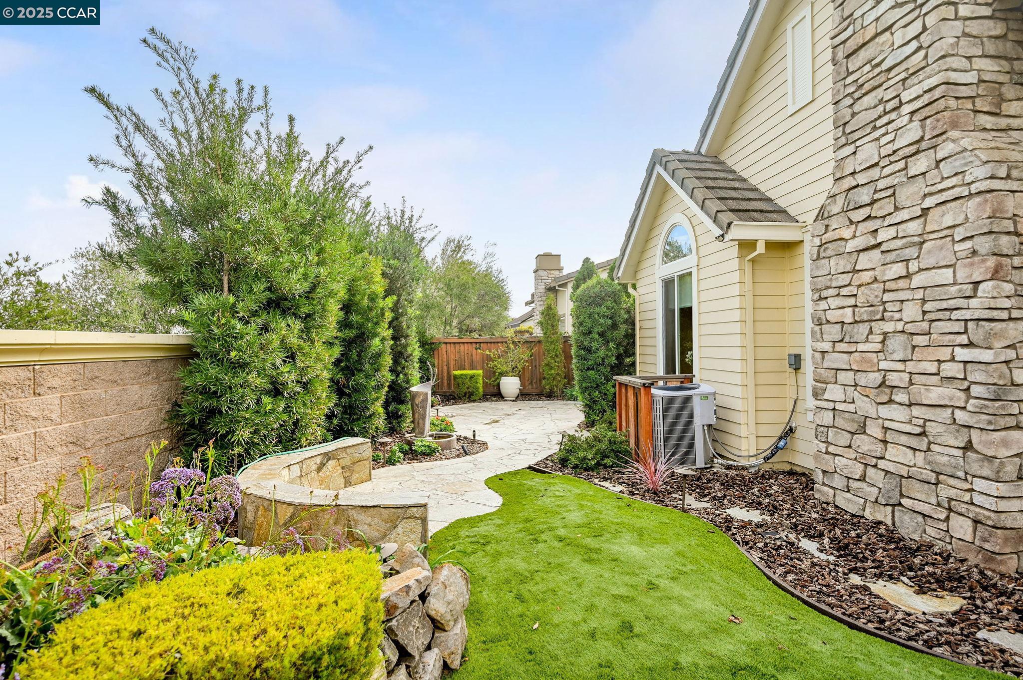 Detail Gallery Image 24 of 57 For 1639 Gamay Ln, Brentwood,  CA 94513-4331 - 2 Beds | 2 Baths