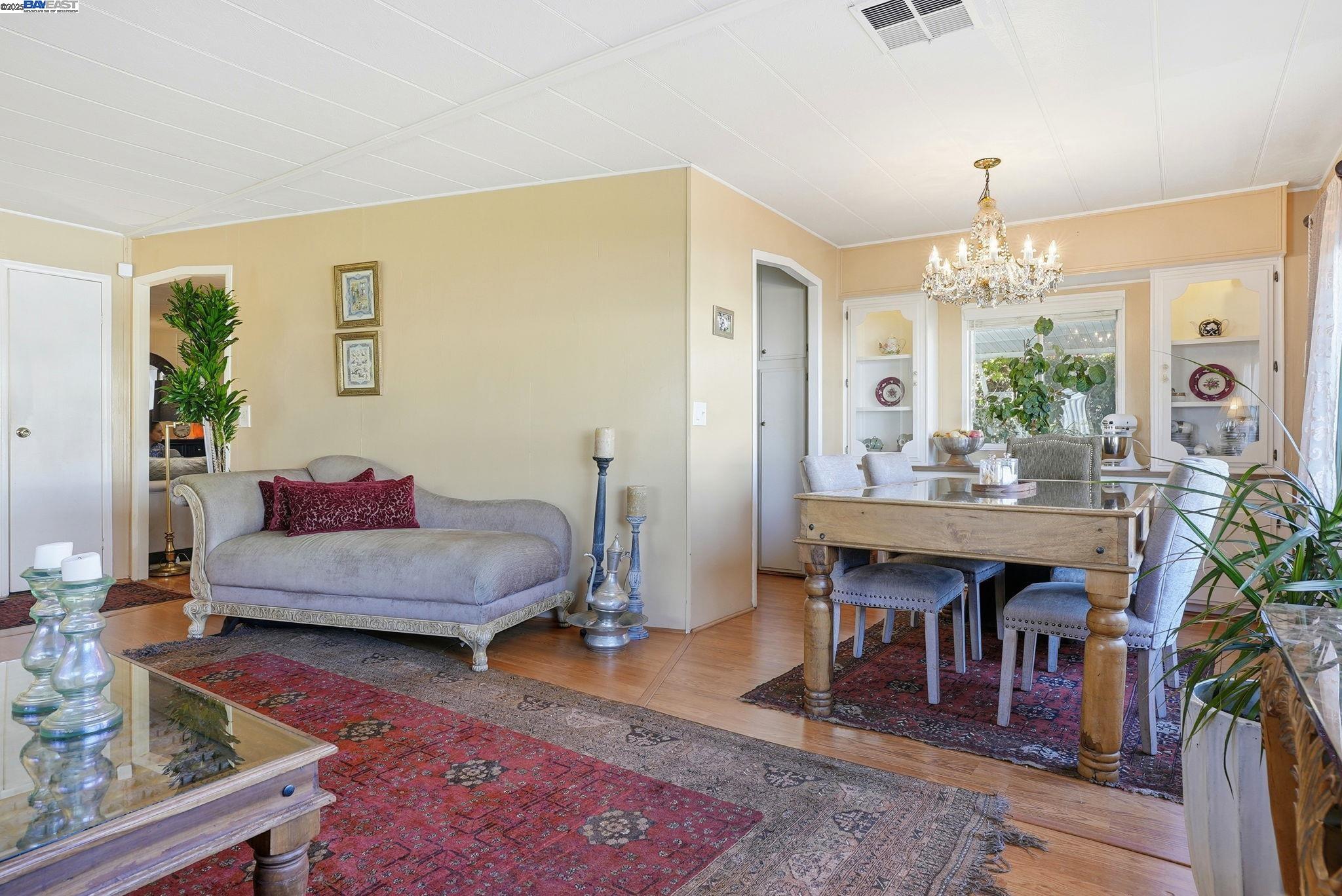 Detail Gallery Image 11 of 54 For 4141 Deep Creek Rd #89,  Fremont,  CA 94555 - 2 Beds | 2 Baths