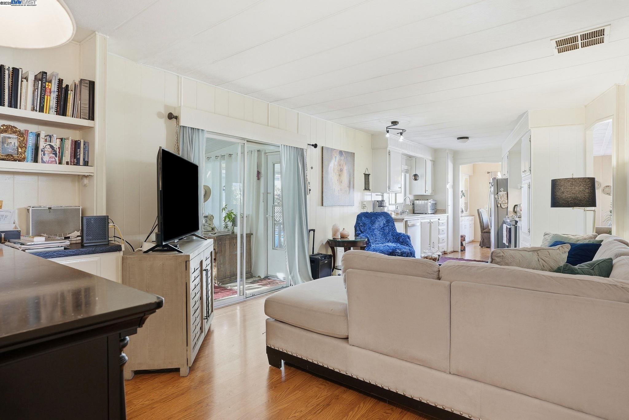 Detail Gallery Image 15 of 54 For 4141 Deep Creek Rd #89,  Fremont,  CA 94555 - 2 Beds | 2 Baths