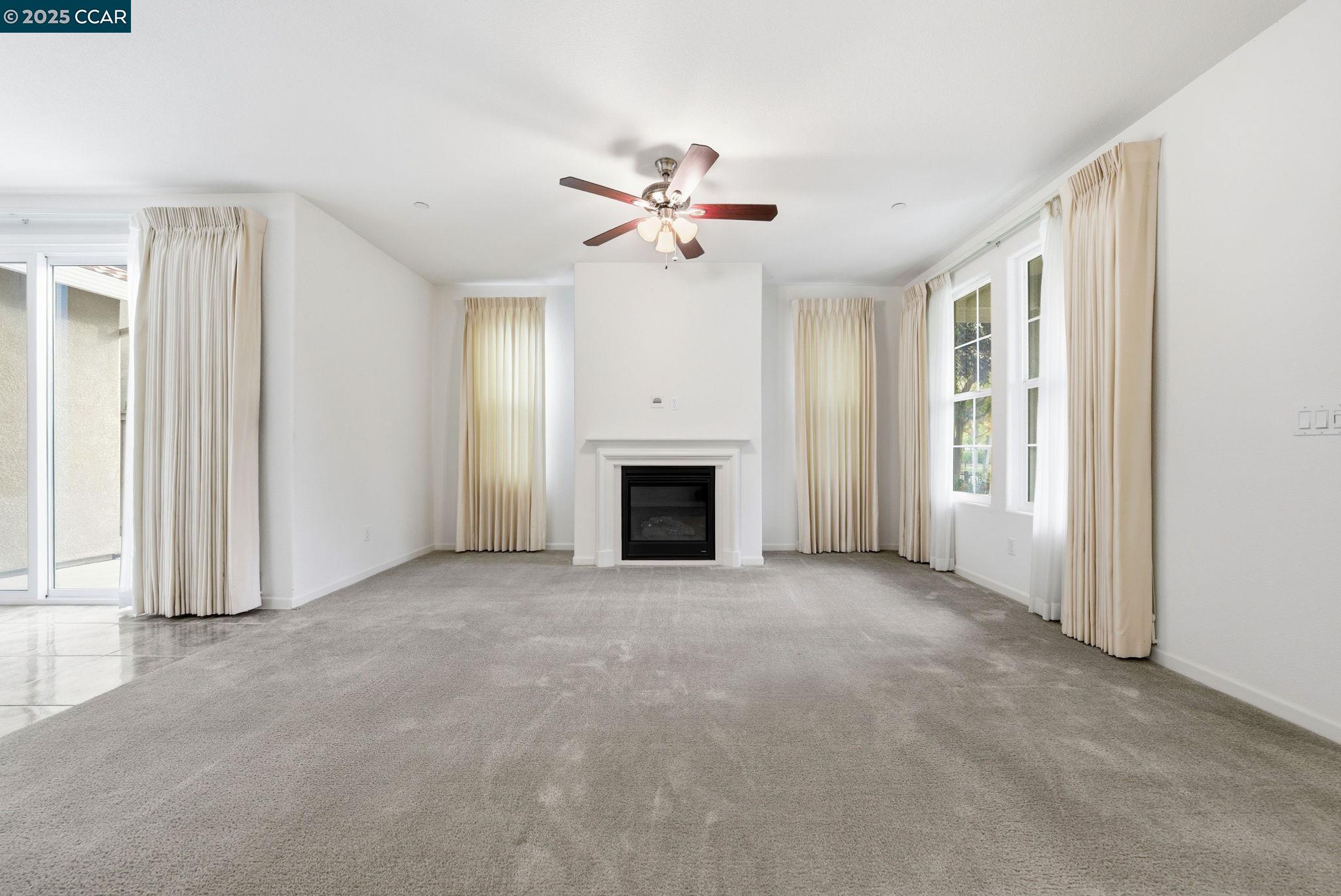 Detail Gallery Image 5 of 60 For 4213 Hovnanian Dr, Sacramento,  CA 95834 - 2 Beds | 2 Baths