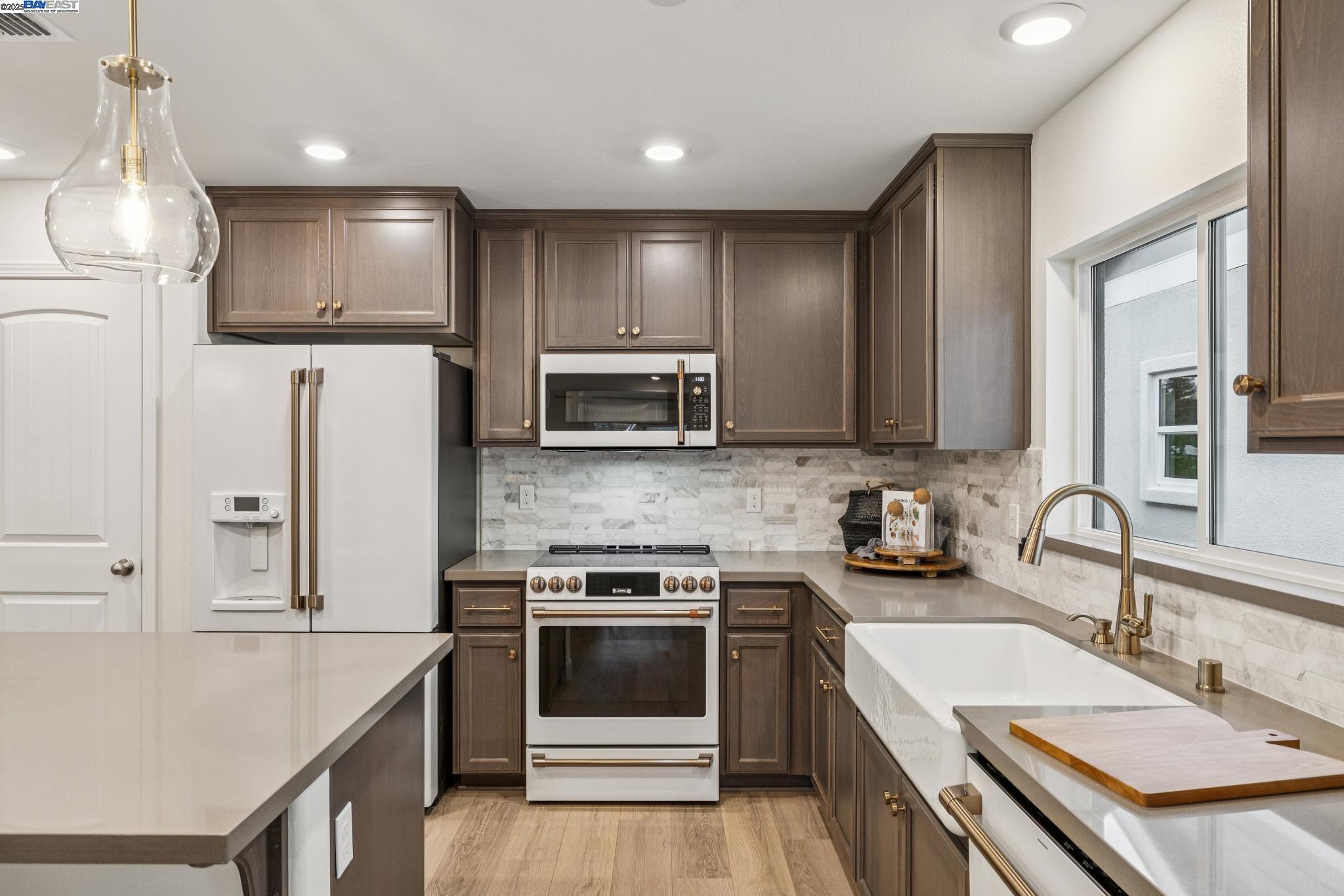 Detail Gallery Image 13 of 37 For 2628 Wesley Way, Chico,  CA 95973 - 4 Beds | 3 Baths