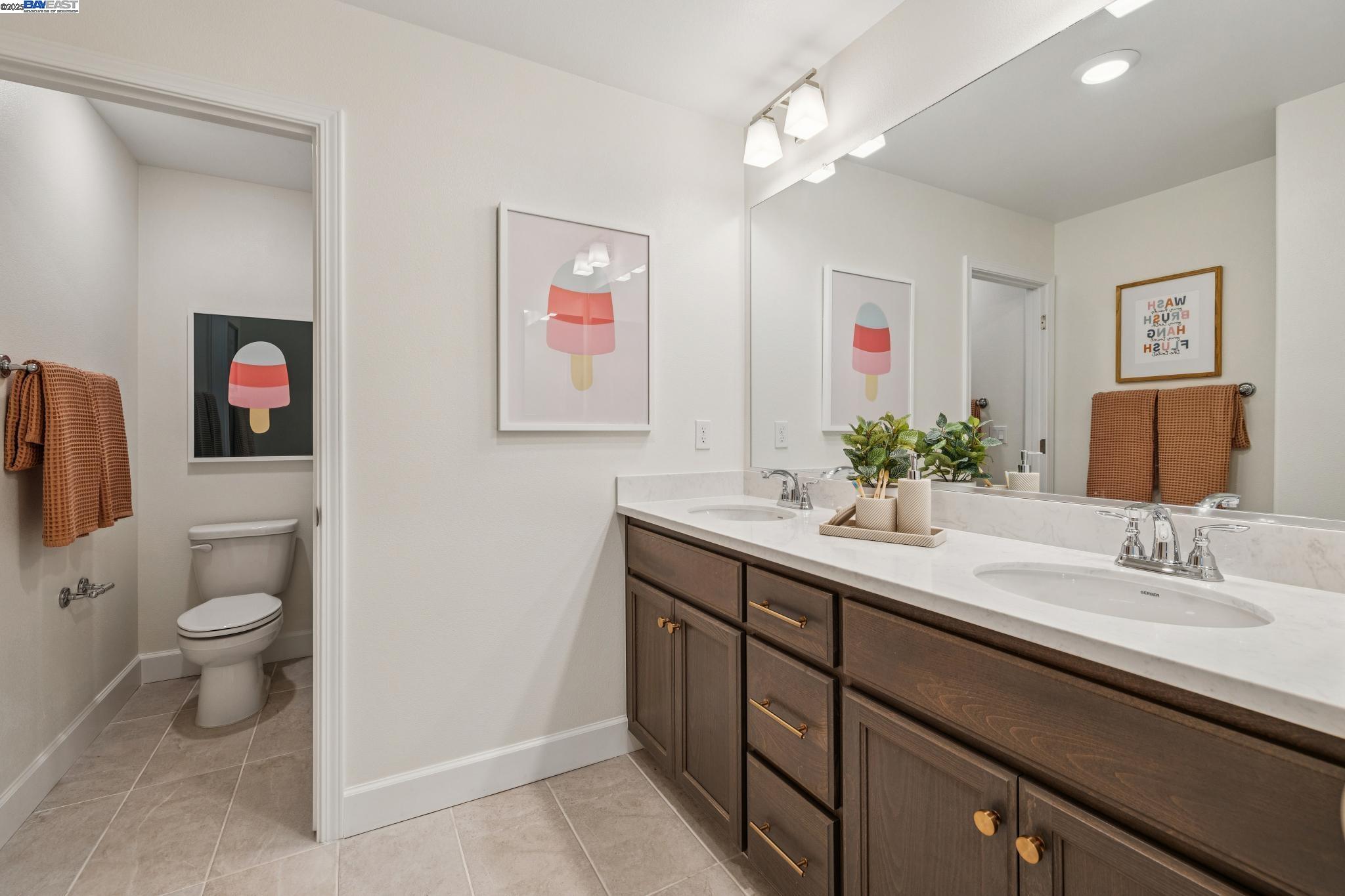 Detail Gallery Image 32 of 37 For 2628 Wesley Way, Chico,  CA 95973 - 4 Beds | 3 Baths