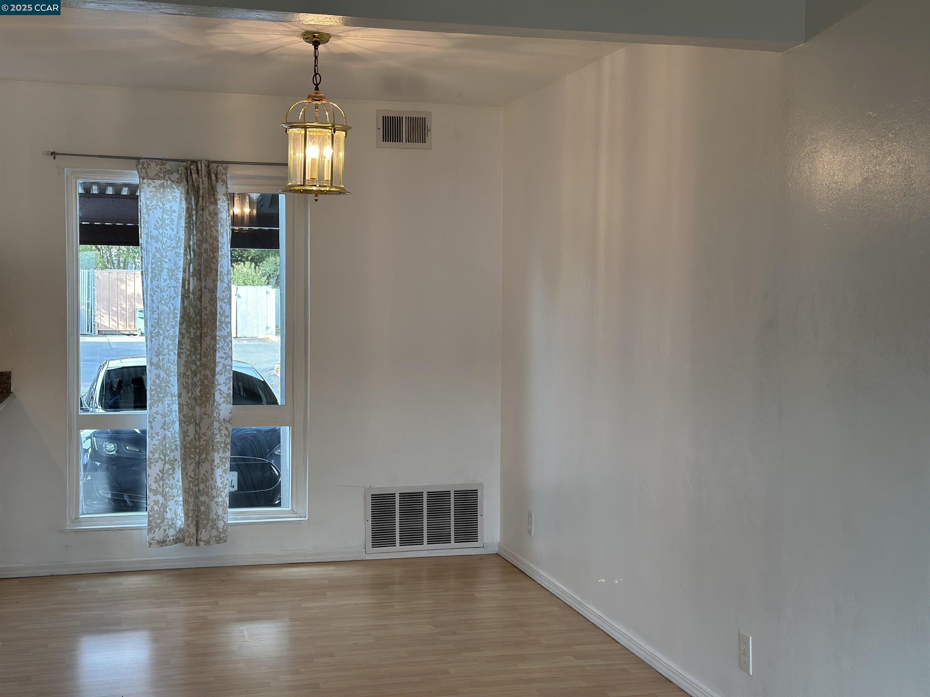 Detail Gallery Image 10 of 27 For 89 Villa Cir, Fairfield,  CA 94533 - 2 Beds | 1/1 Baths