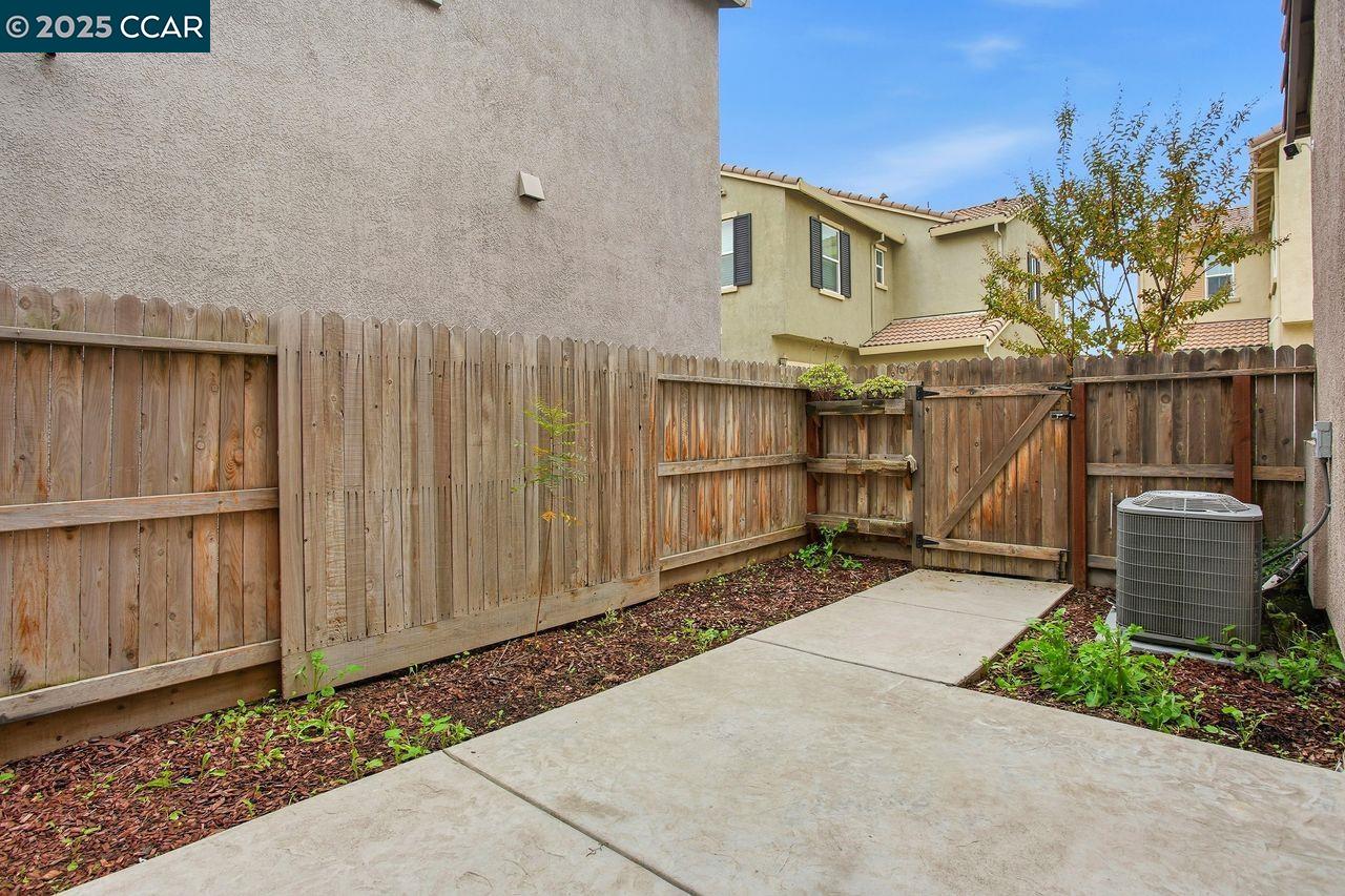 Detail Gallery Image 30 of 48 For 1830 Yellowwood Ave, Sacramento,  CA 95834 - 3 Beds | 2/1 Baths