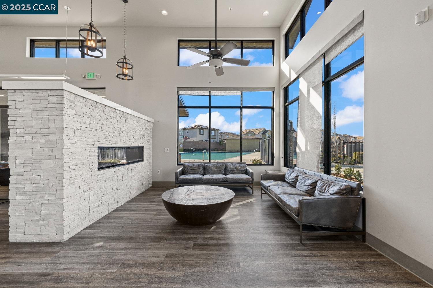 Detail Gallery Image 43 of 48 For 1830 Yellowwood Ave, Sacramento,  CA 95834 - 3 Beds | 2/1 Baths