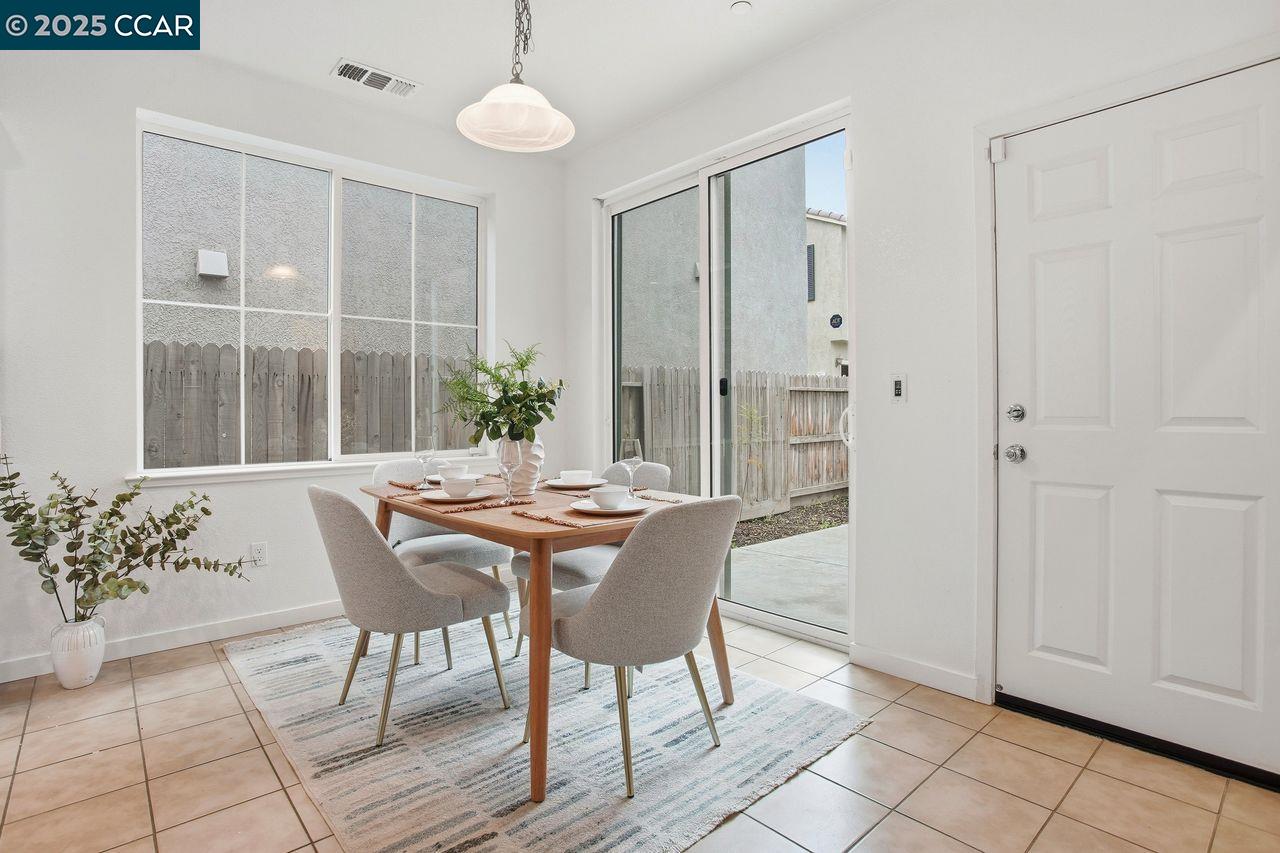 Detail Gallery Image 10 of 48 For 1830 Yellowwood Ave, Sacramento,  CA 95834 - 3 Beds | 2/1 Baths