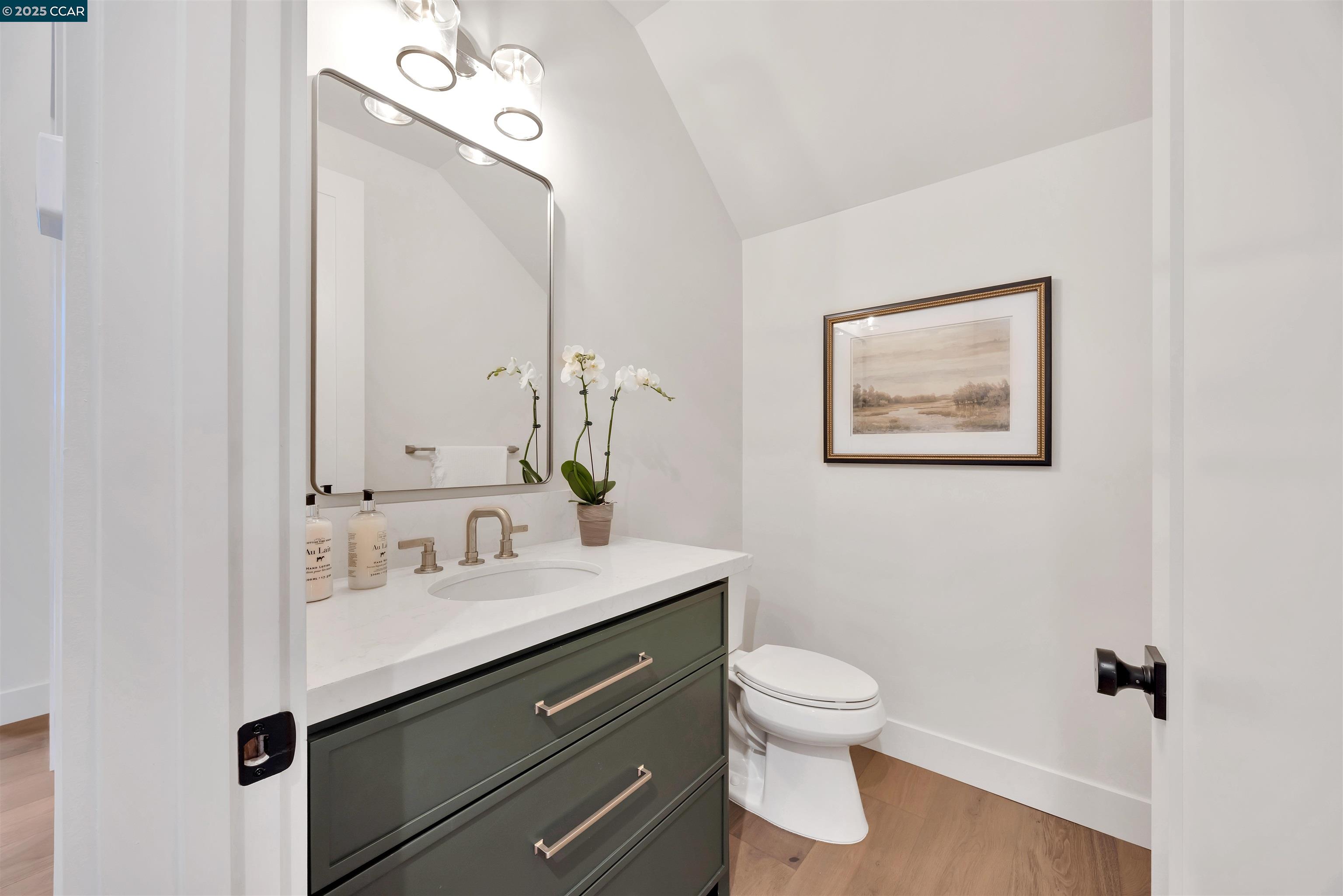 Detail Gallery Image 30 of 37 For 1362 Sunset Loop, Lafayette,  CA 94549 - 5 Beds | 5/1 Baths