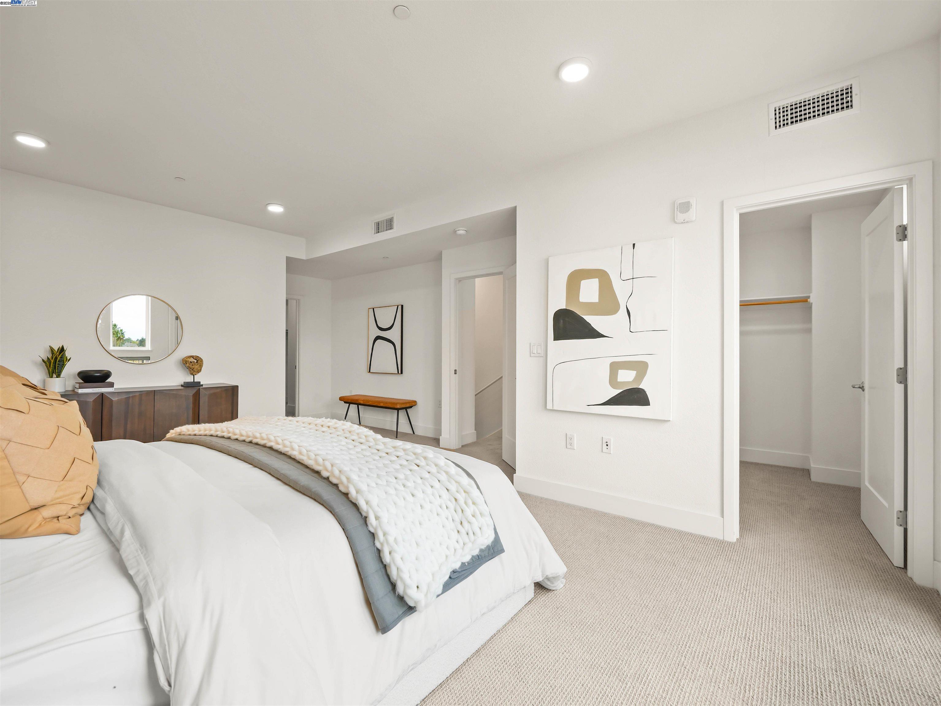 Detail Gallery Image 16 of 39 For 3768 Capitol Ave 309b,  Fremont,  CA 94538 - 3 Beds | 3/1 Baths