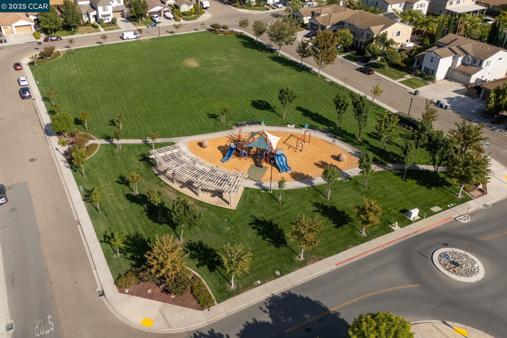 Detail Gallery Image 5 of 43 For 504 Silver Spur Ln, Oakley,  CA 94561 - 4 Beds | 3/1 Baths