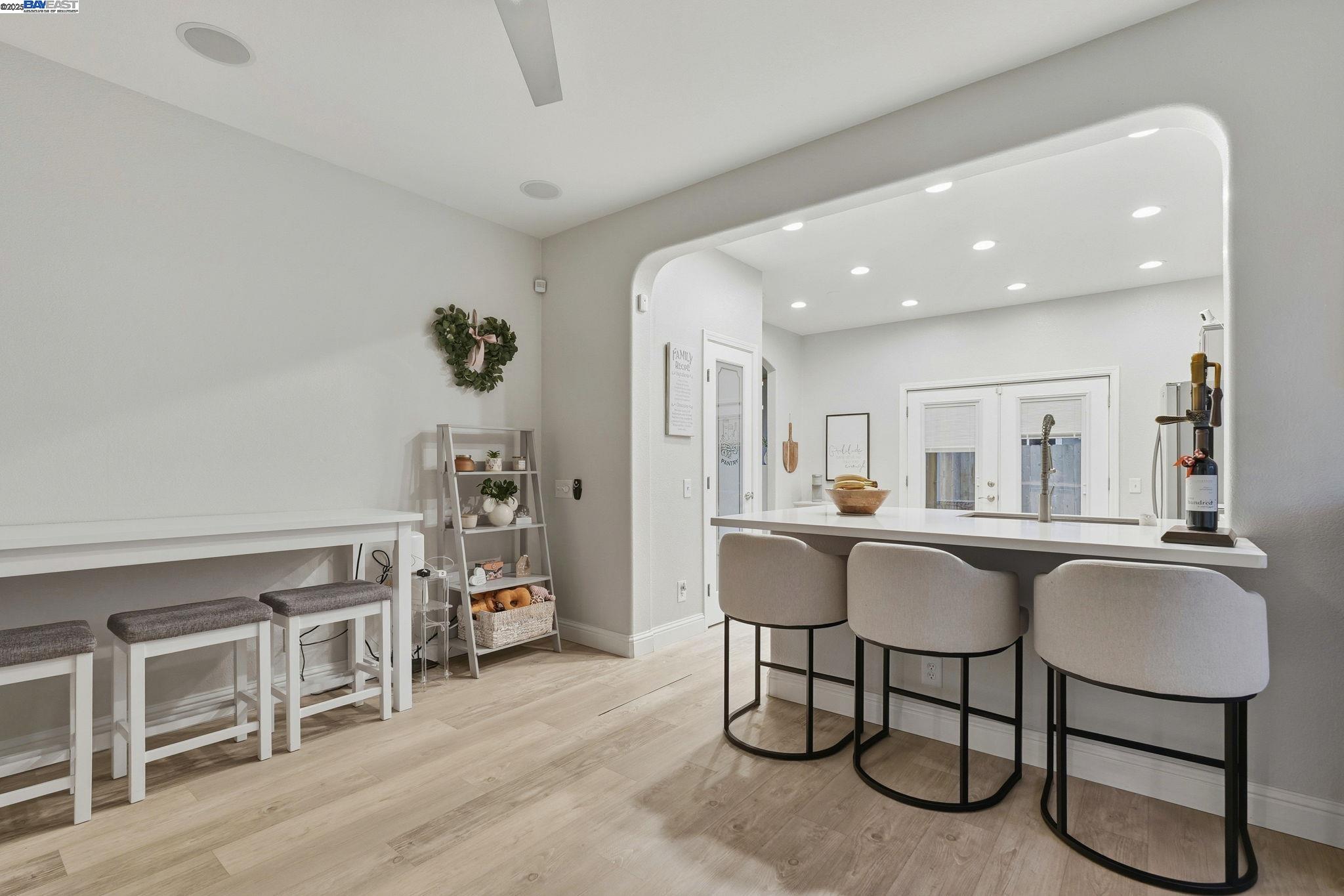 Detail Gallery Image 15 of 36 For 1588 Hearthsong Dr, Manteca,  CA 95337 - 4 Beds | 2/1 Baths