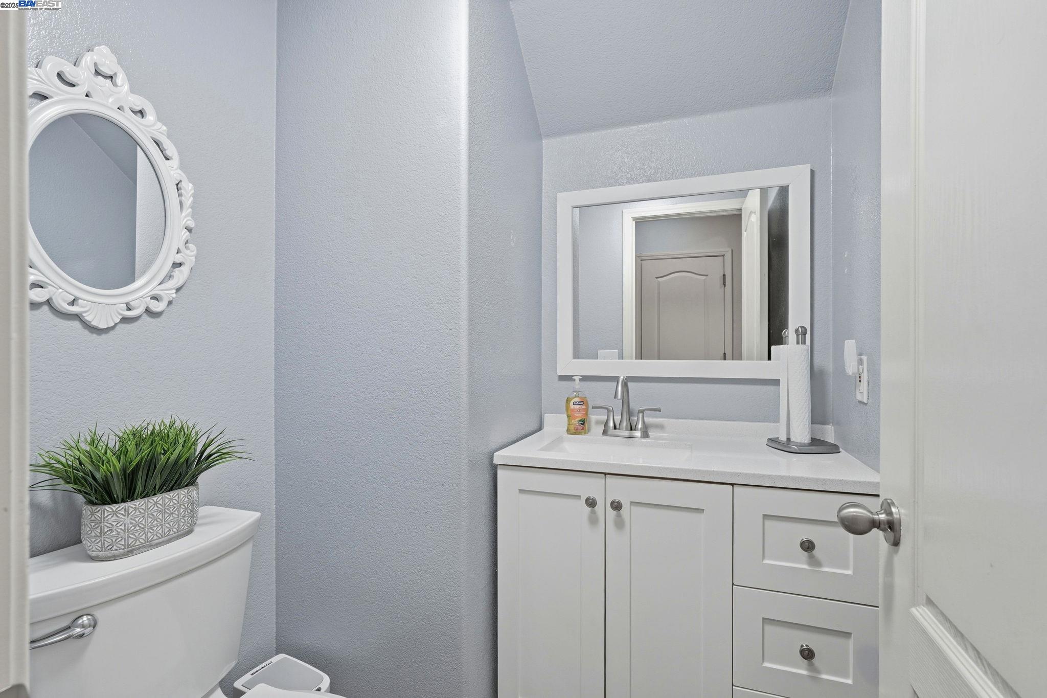 Detail Gallery Image 31 of 36 For 1588 Hearthsong Dr, Manteca,  CA 95337 - 4 Beds | 2/1 Baths