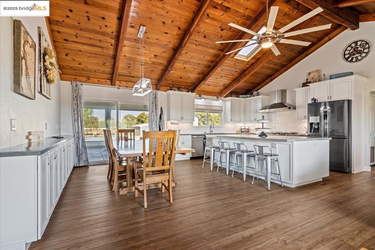 Detail Gallery Image 11 of 42 For 3160 Bixler Road, Brentwood,  CA 94513-4225 - 4 Beds | 2/1 Baths