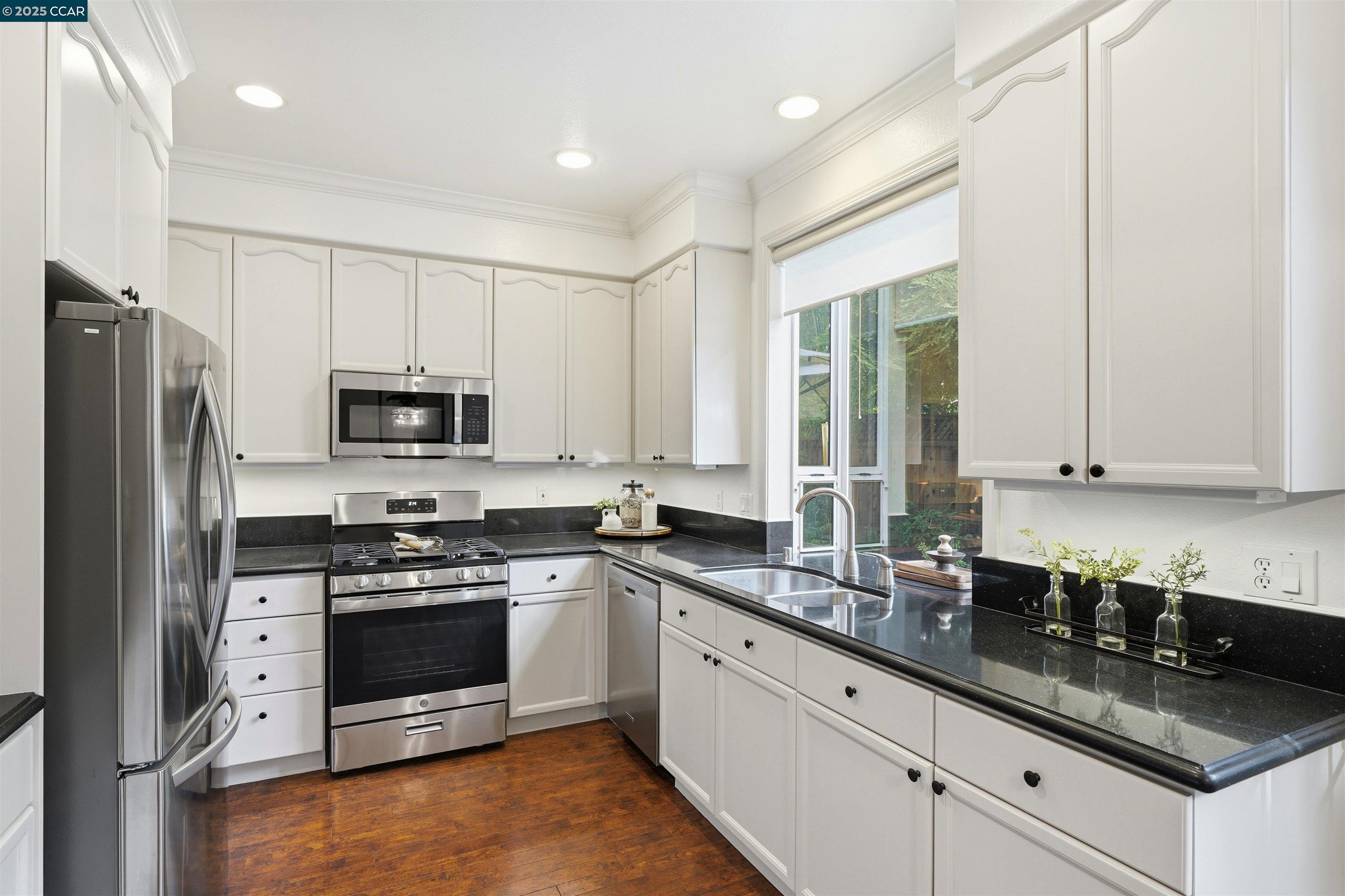 Detail Gallery Image 16 of 51 For 1257 Silverwood Ct, Danville,  CA 94526 - 3 Beds | 2/1 Baths