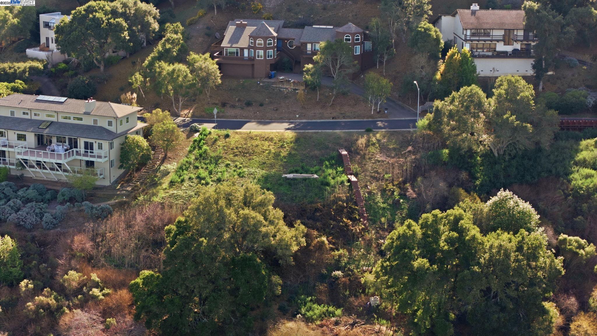 Detail Gallery Image 3 of 10 For 8421 Wildcat Dr, El Cerrito,  CA 94530 - – Beds | – Baths