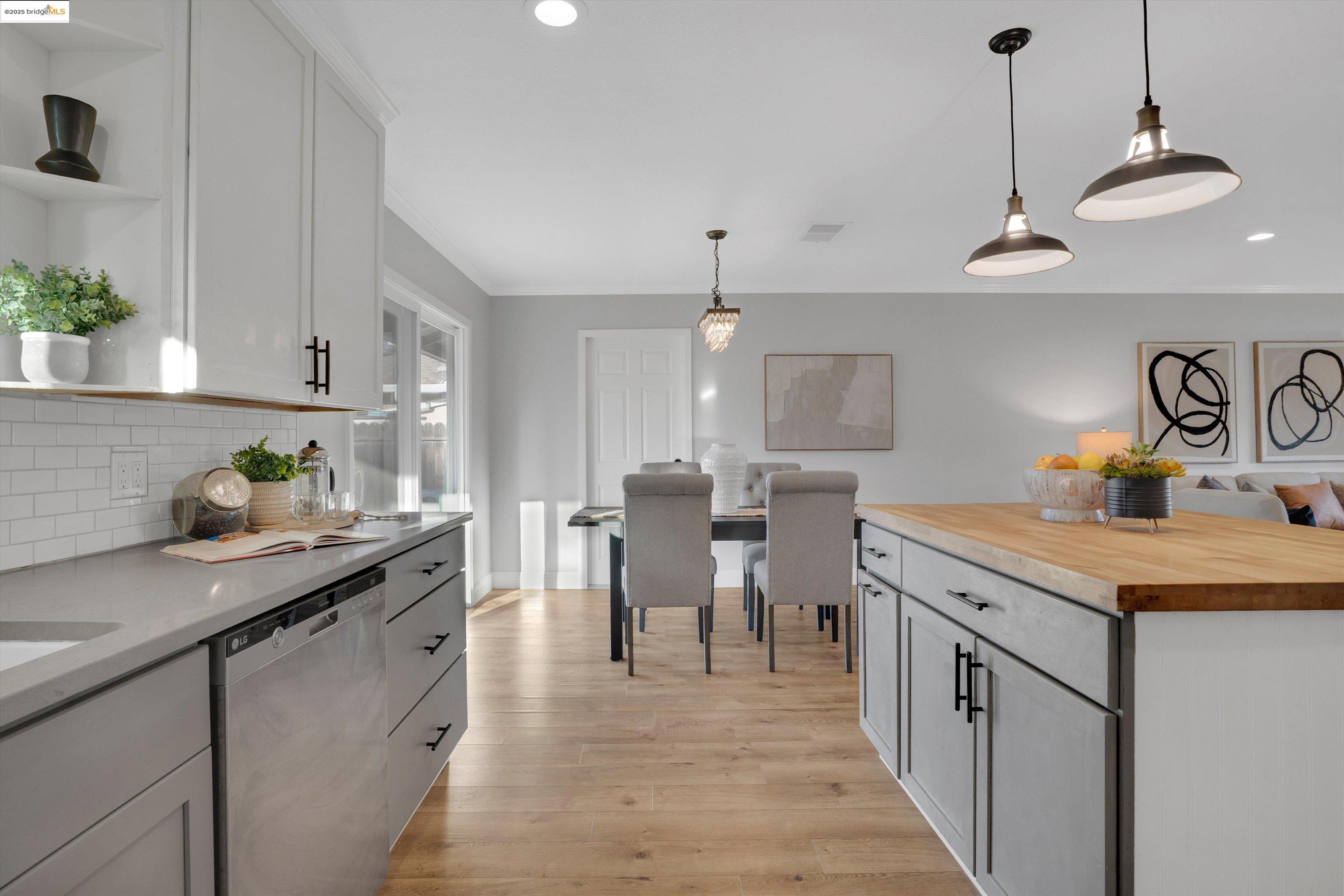 Detail Gallery Image 12 of 26 For 1166 Hibiscus Way, Livermore,  CA 94551 - 2 Beds | 2 Baths