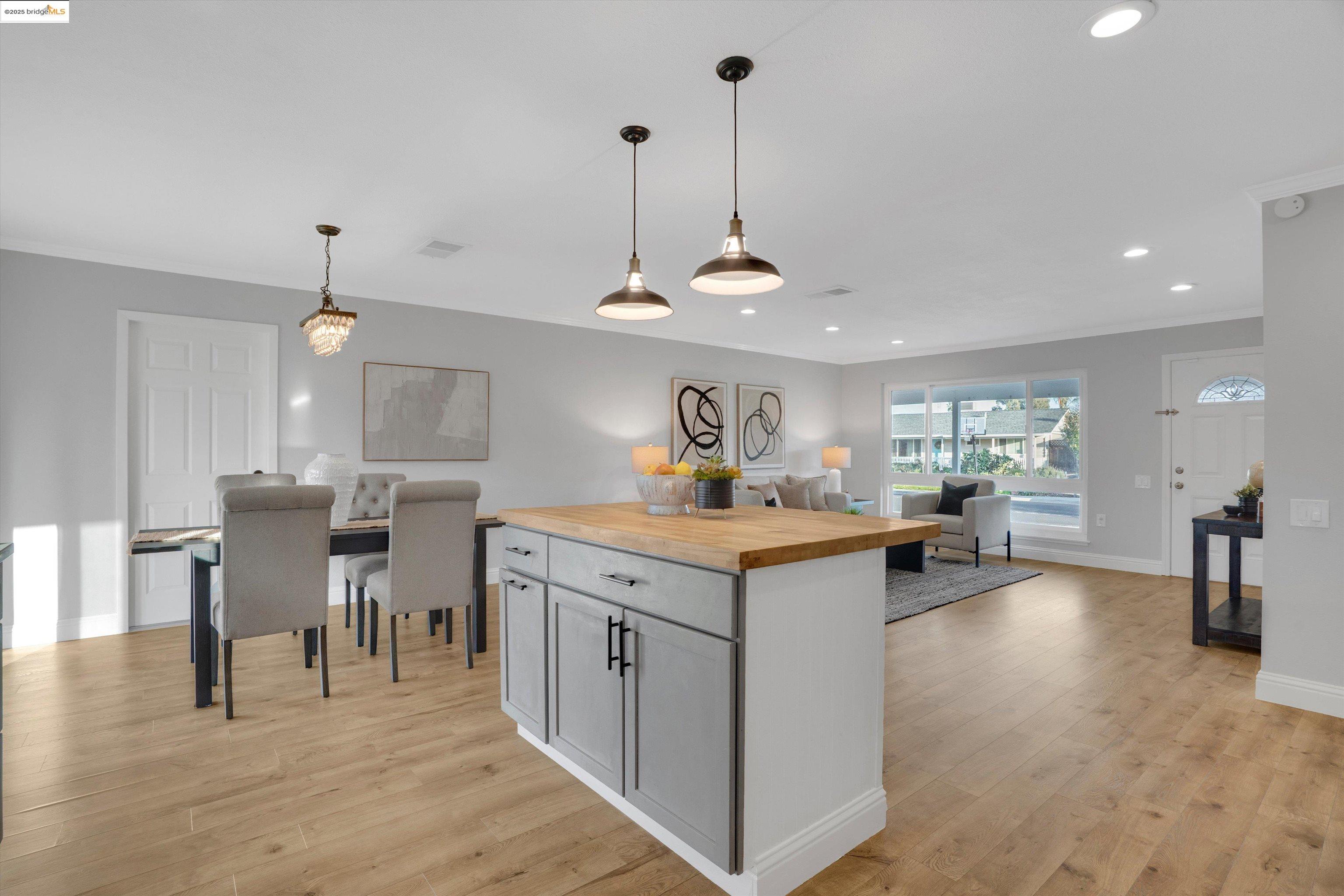 Detail Gallery Image 15 of 26 For 1166 Hibiscus Way, Livermore,  CA 94551 - 2 Beds | 2 Baths