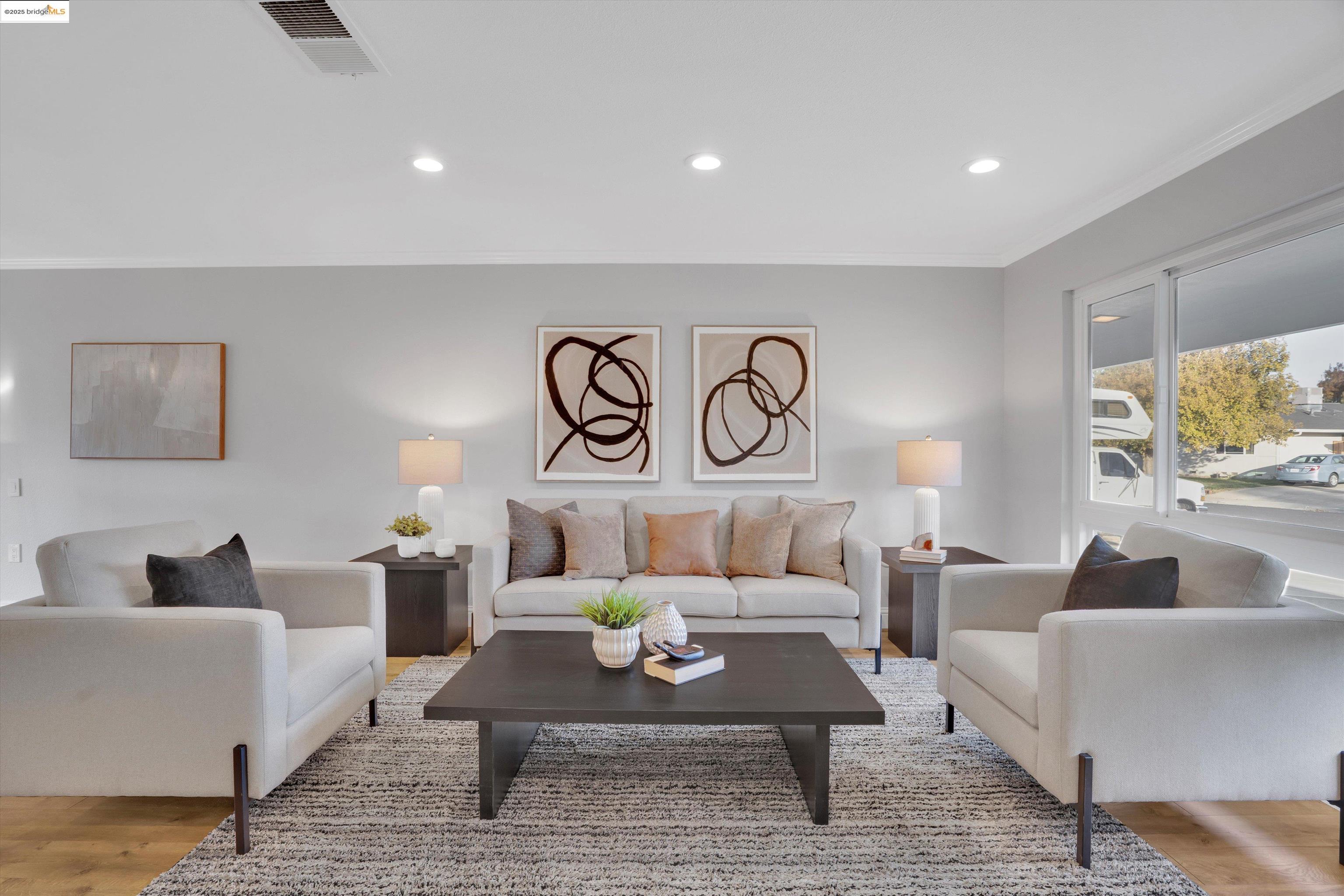 Detail Gallery Image 6 of 26 For 1166 Hibiscus Way, Livermore,  CA 94551 - 2 Beds | 2 Baths