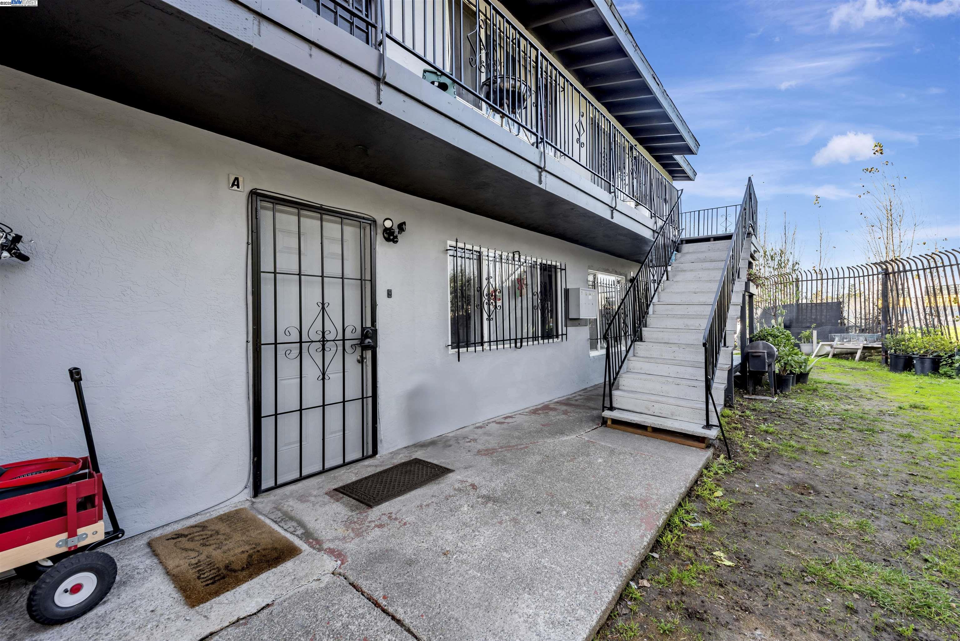 Detail Gallery Image 21 of 25 For 107 Catron Dr, Oakland,  CA 94603 - – Beds | – Baths