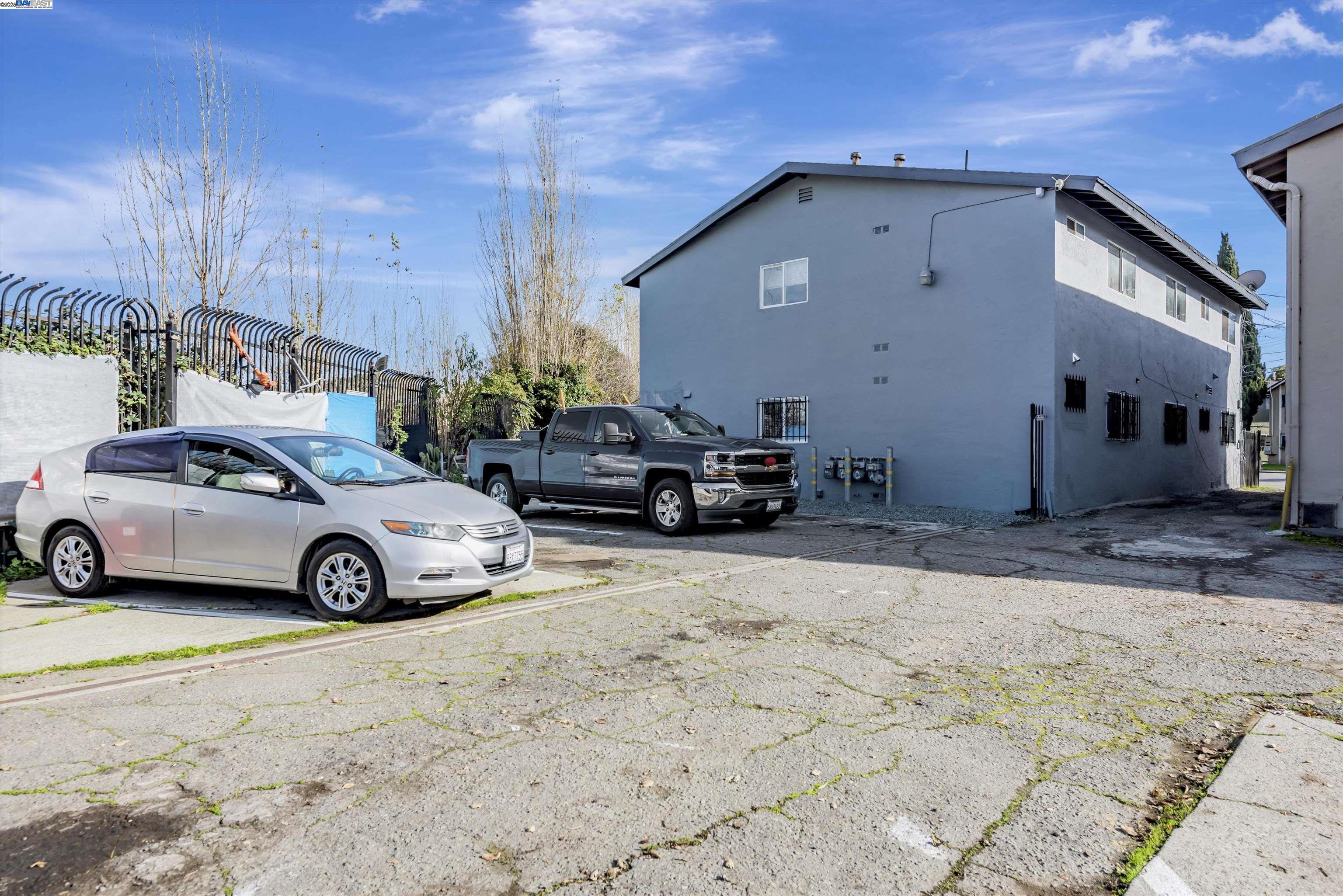 Detail Gallery Image 22 of 25 For 107 Catron Dr, Oakland,  CA 94603 - – Beds | – Baths