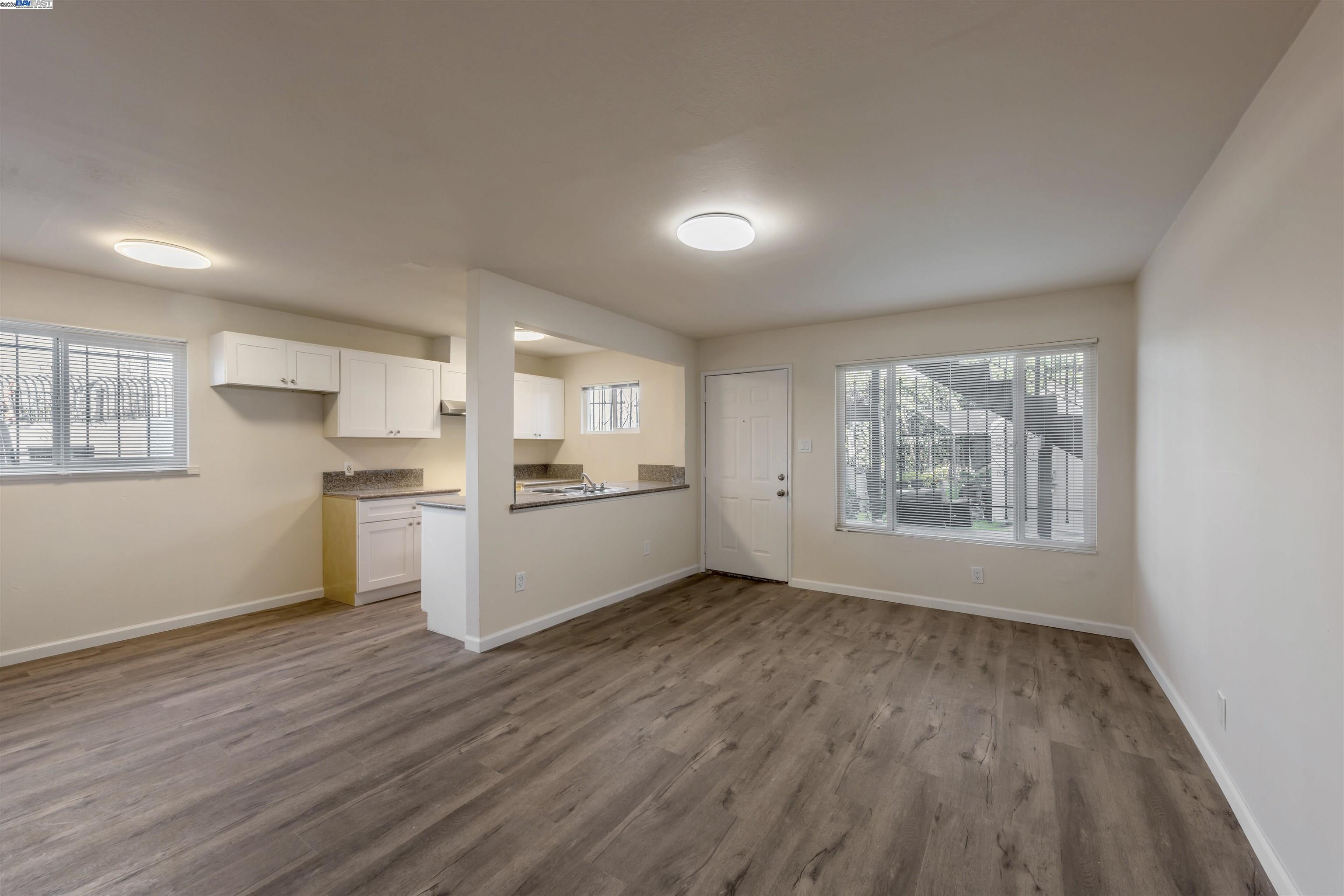 Detail Gallery Image 5 of 25 For 107 Catron Dr, Oakland,  CA 94603 - – Beds | – Baths